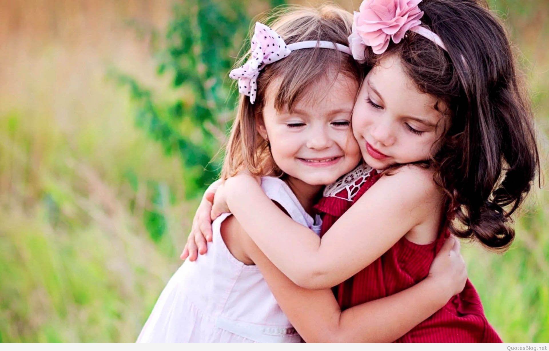 Cute Baby Couple Hug Images - Asktiming