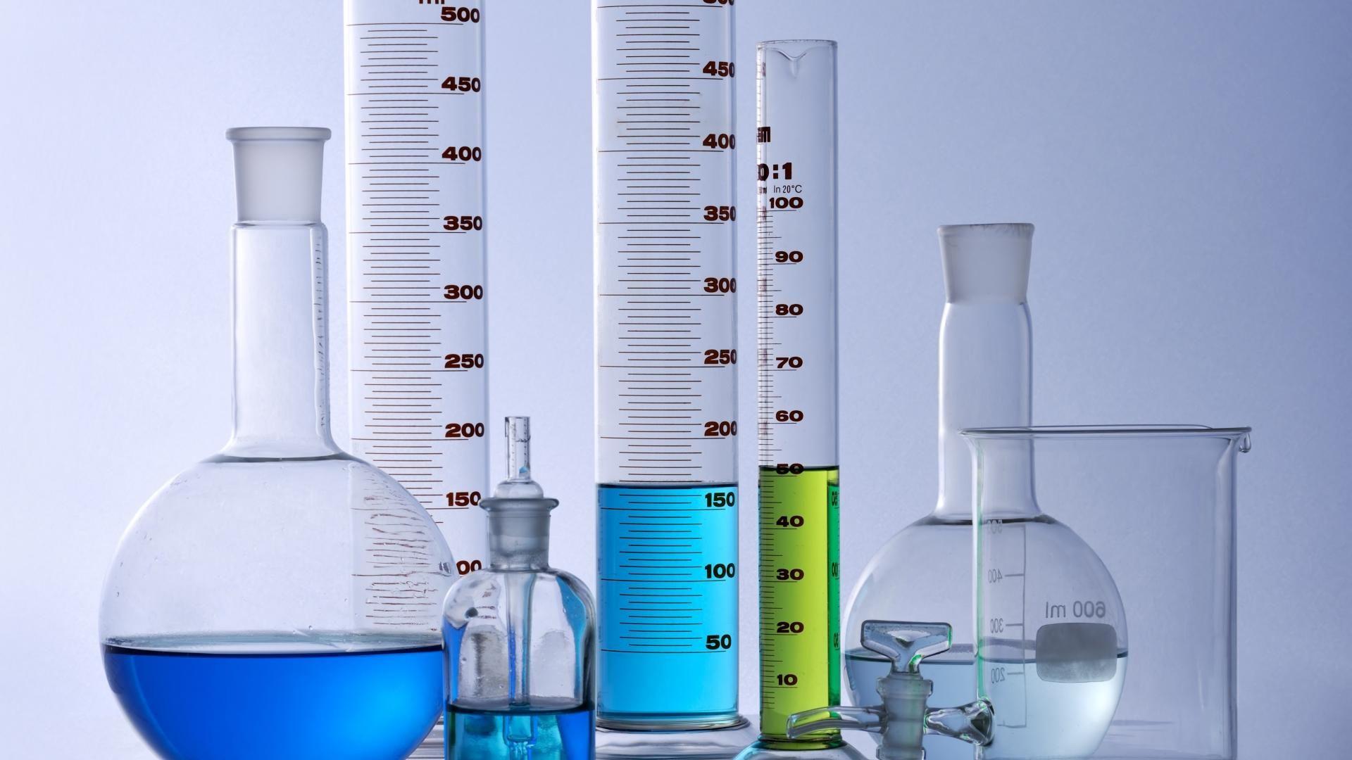 Chemistry s. Колбы и мензурки. Химические приборы. Посуда для химической лаборатории. Химическое лабораторное оборудование.