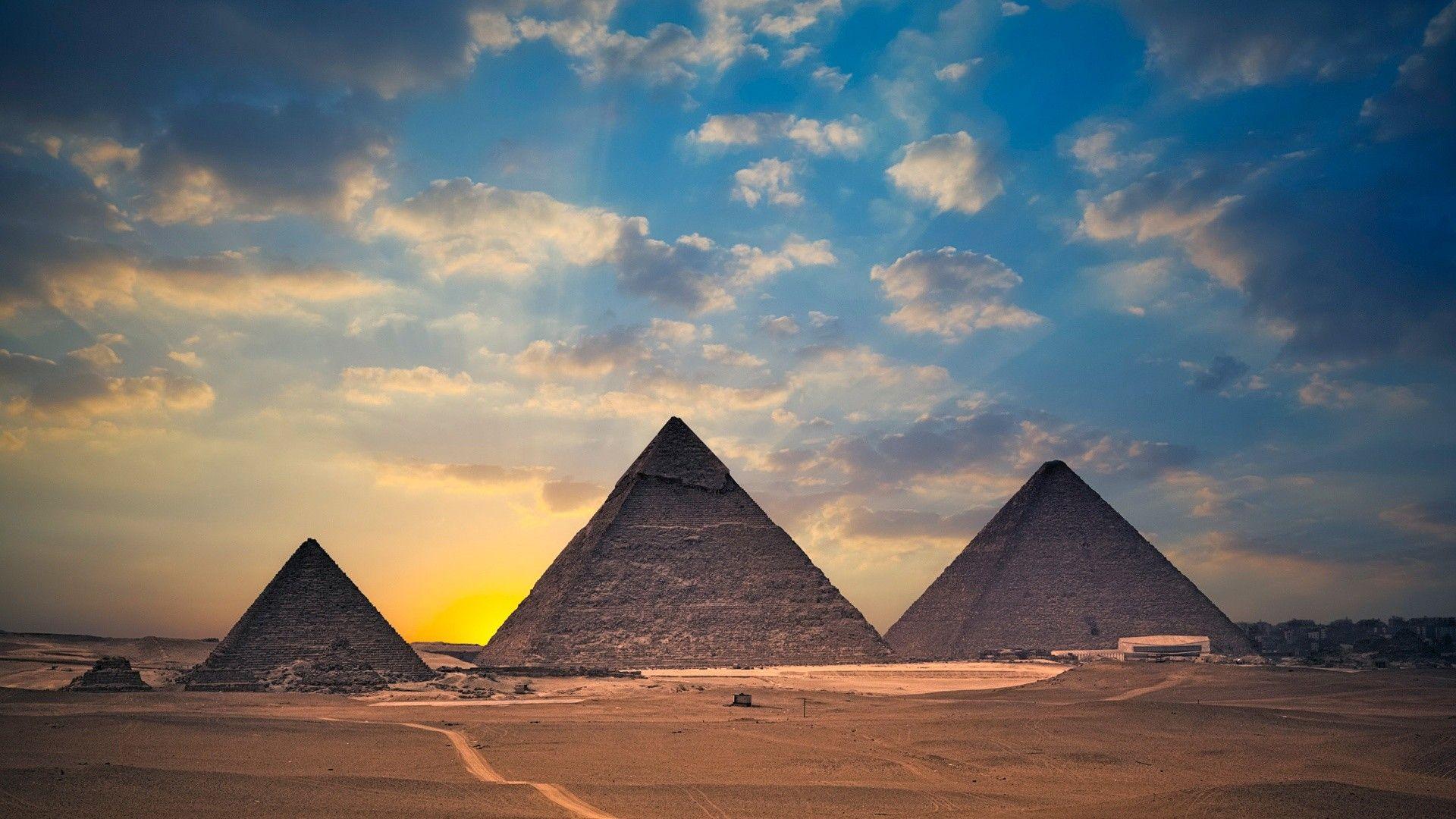 Pyramid Wallpaper, Picture, Image
