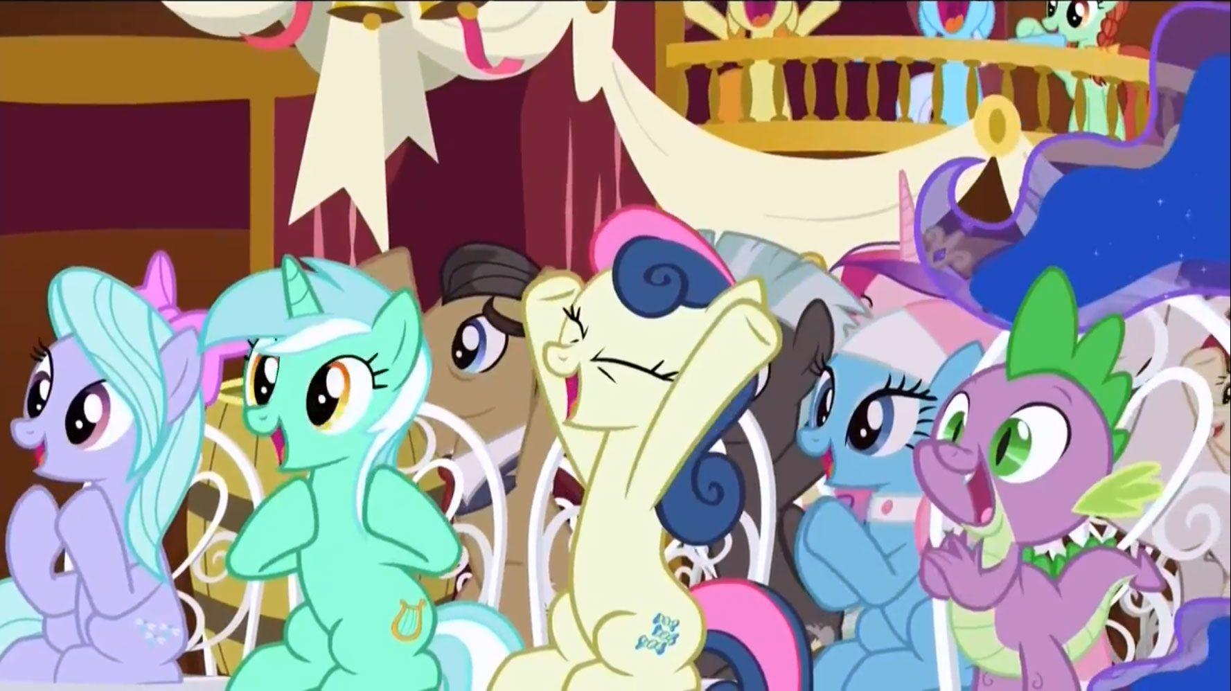 Princess Background Ponies. My Little Pony: Friendship is Magic