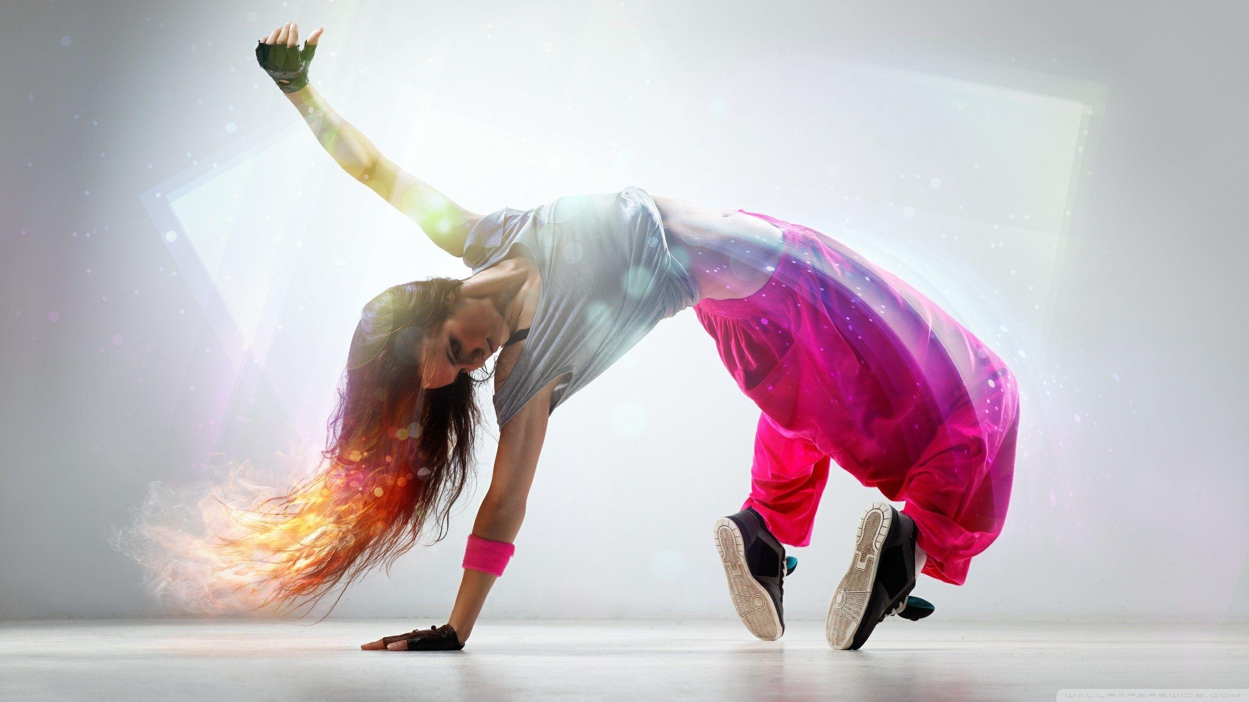 Breakdance Girl ❤ 4K HD Desktop Wallpaper for 4K Ultra HD TV
