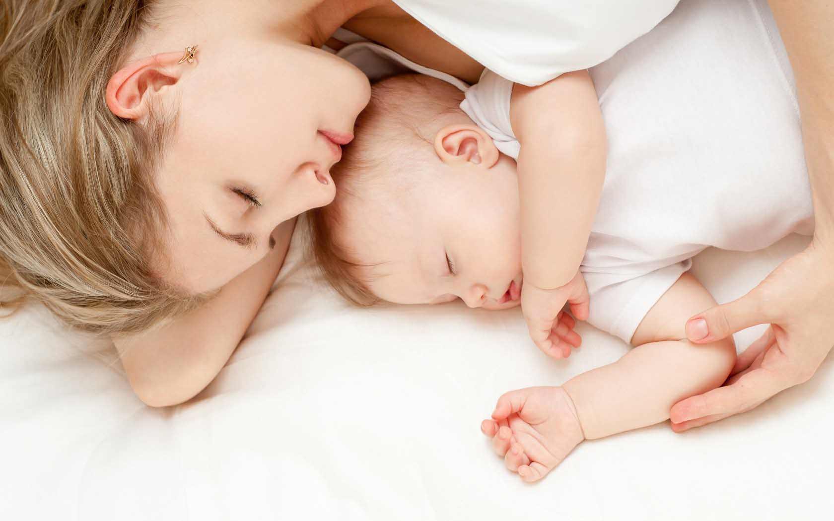 Cute Mother Baby Sleeping Photography Happy Wallpaper