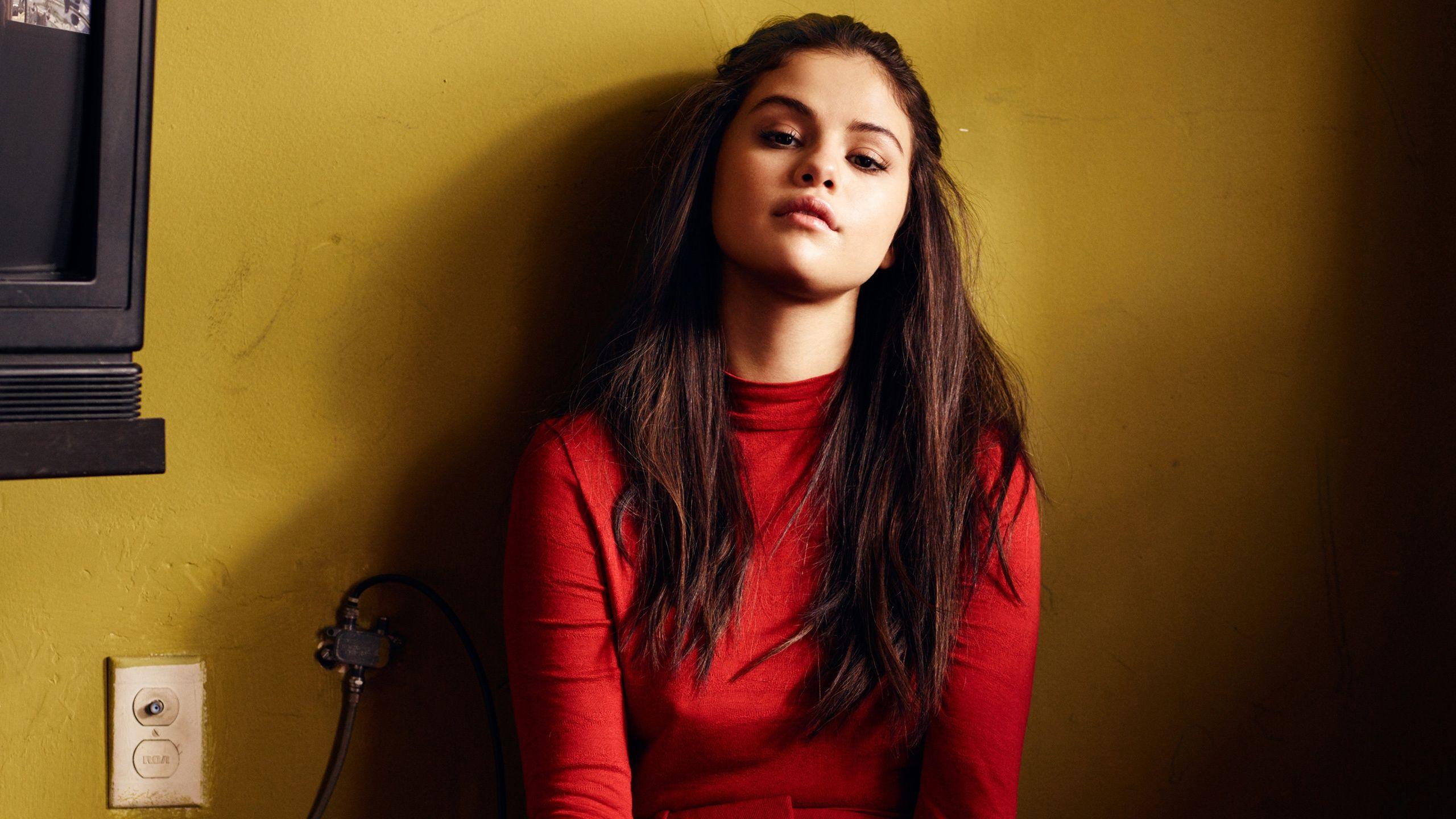Free Selena Gomez HD Wallpaper