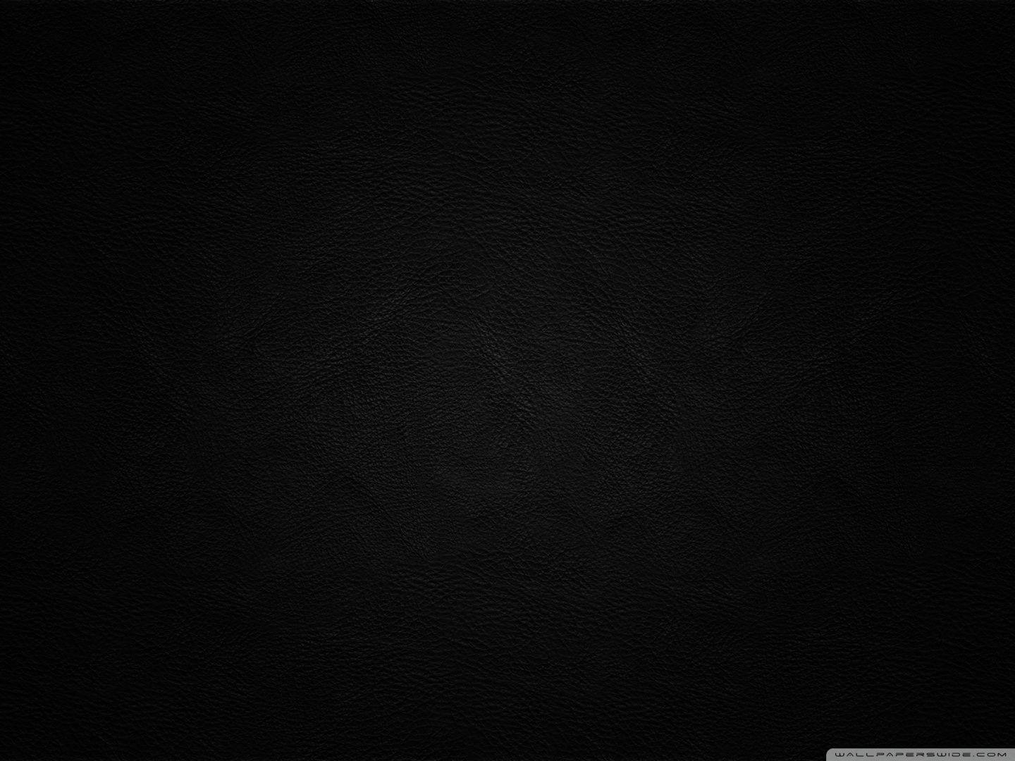 solid black desktop background