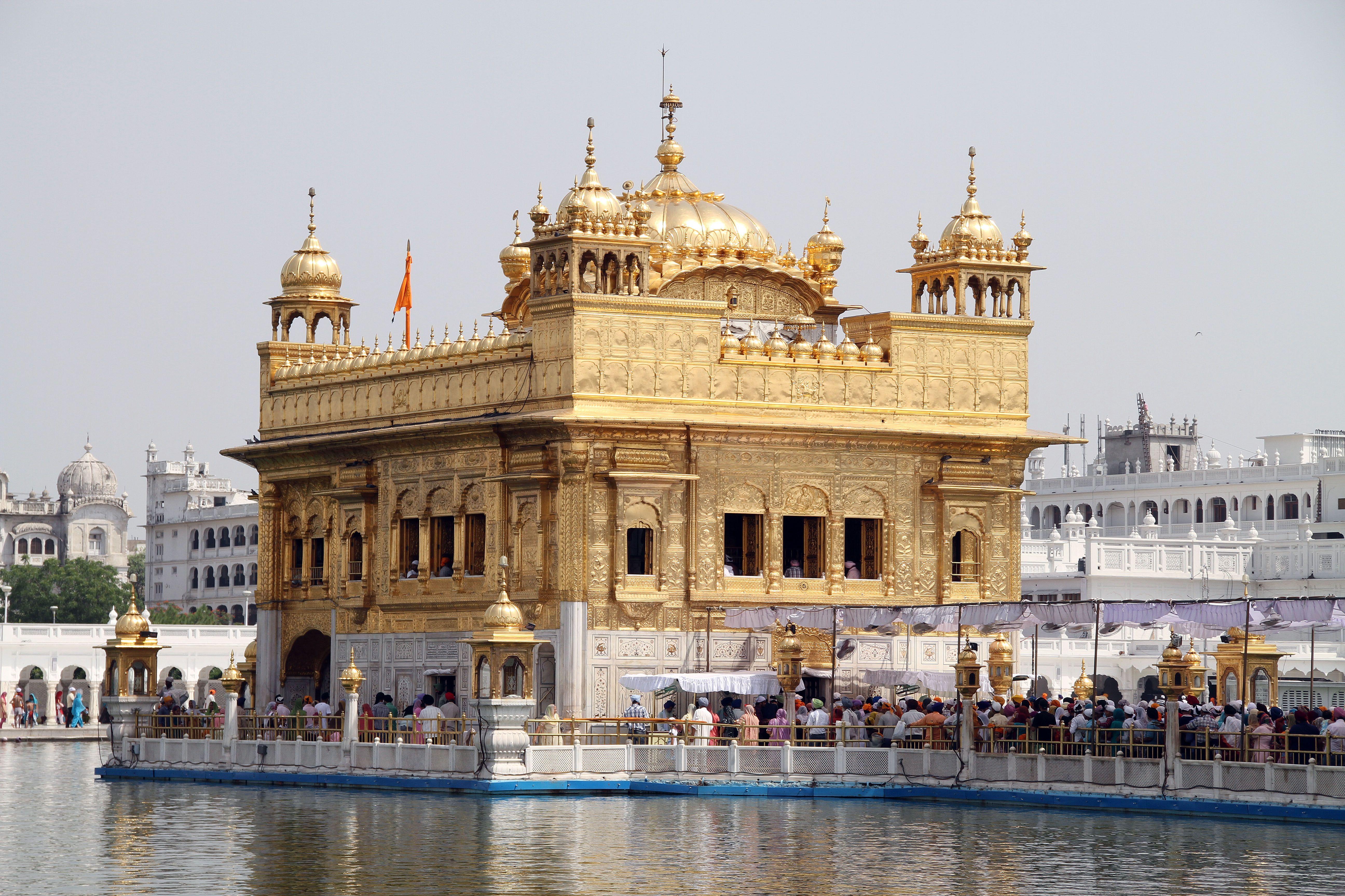 Golden Temple HD Wallpaper and Background Image