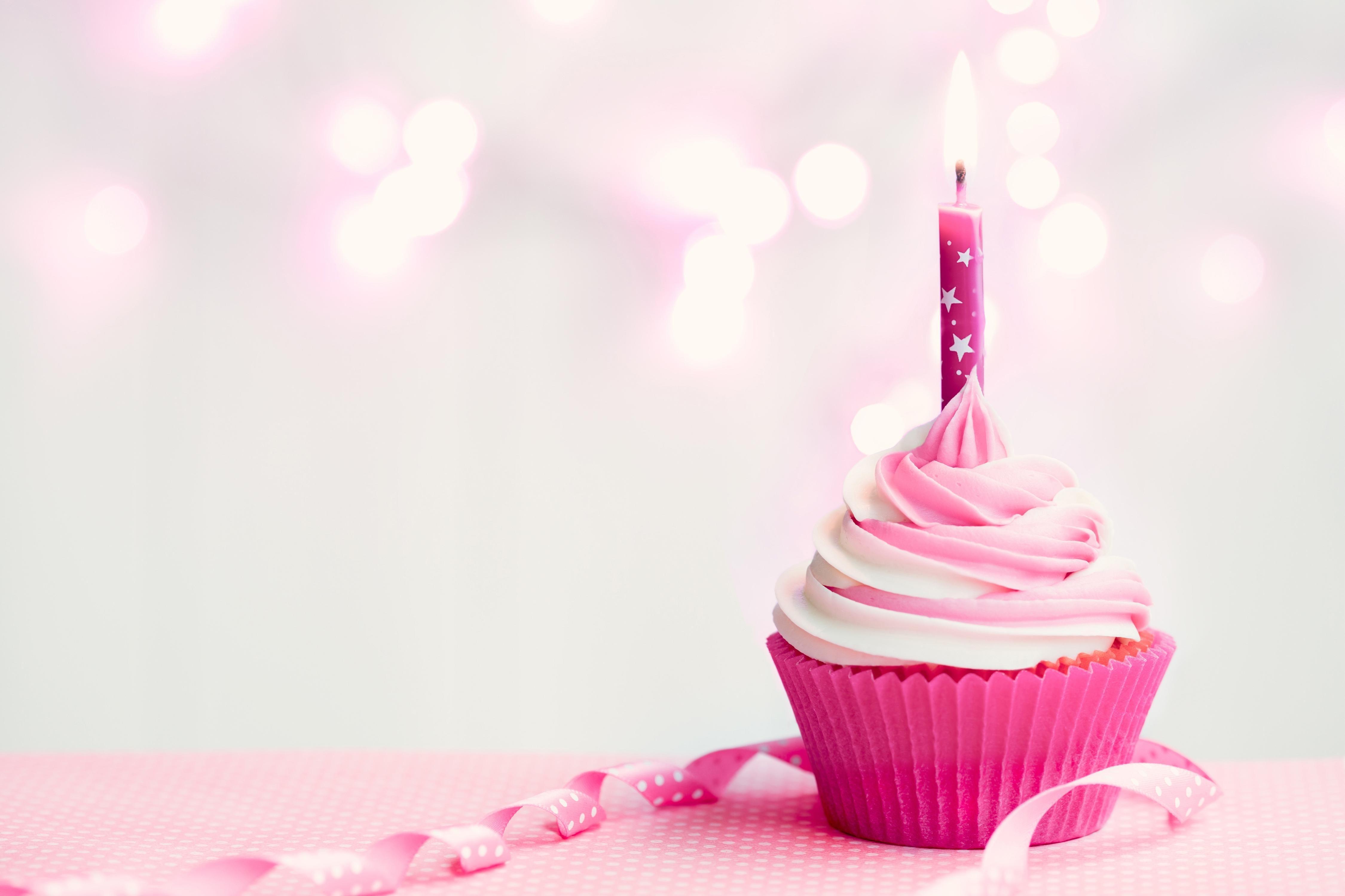 Birthday_cupcake_pink_happy_candle_abstract_hd Wallpaper