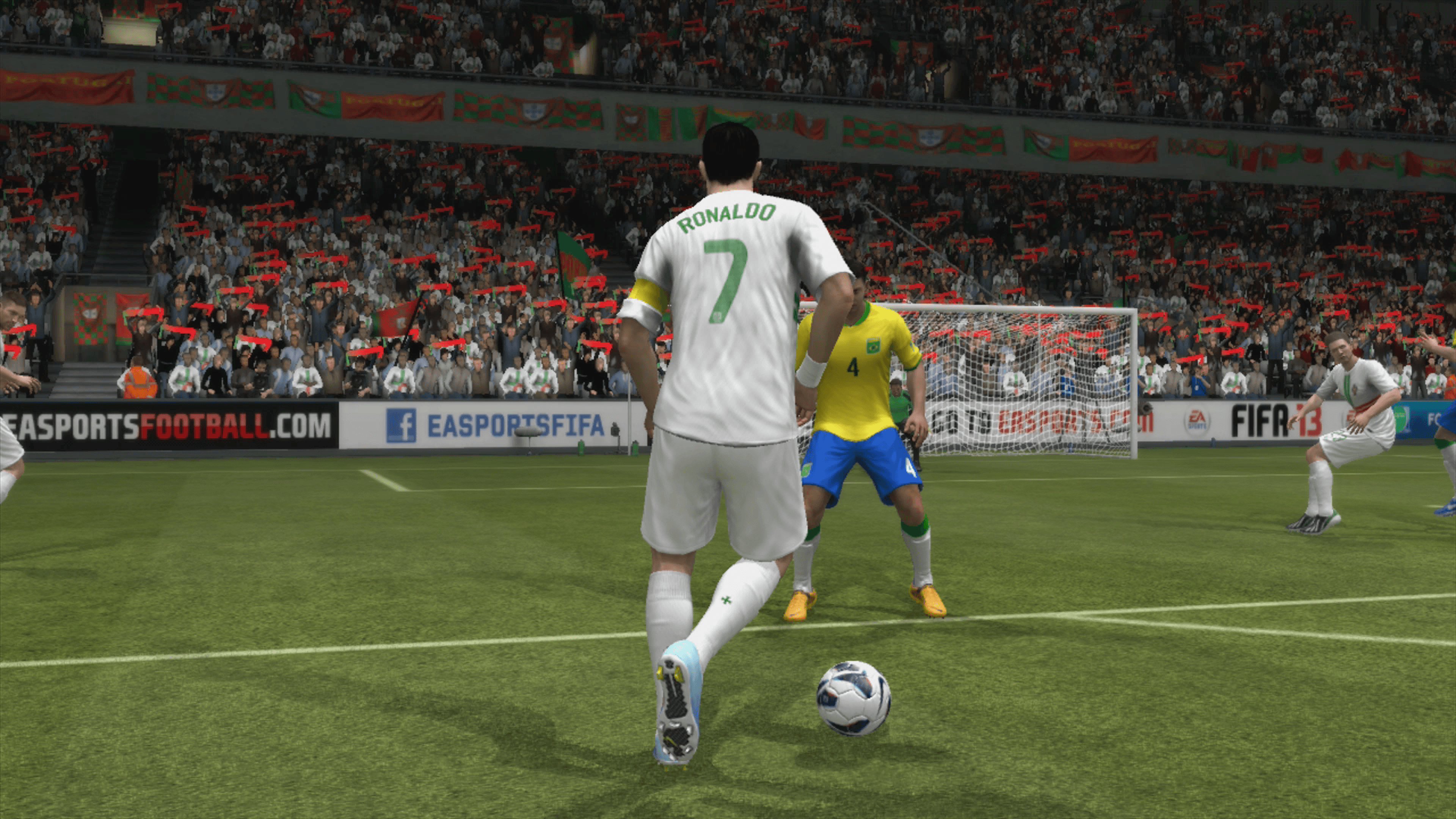 Фифа 13 на пк. FIFA 20 21 Ronaldo. Ronaldo FIFA 13. Обои на ПК ФИФА. ФИФА обои HD.