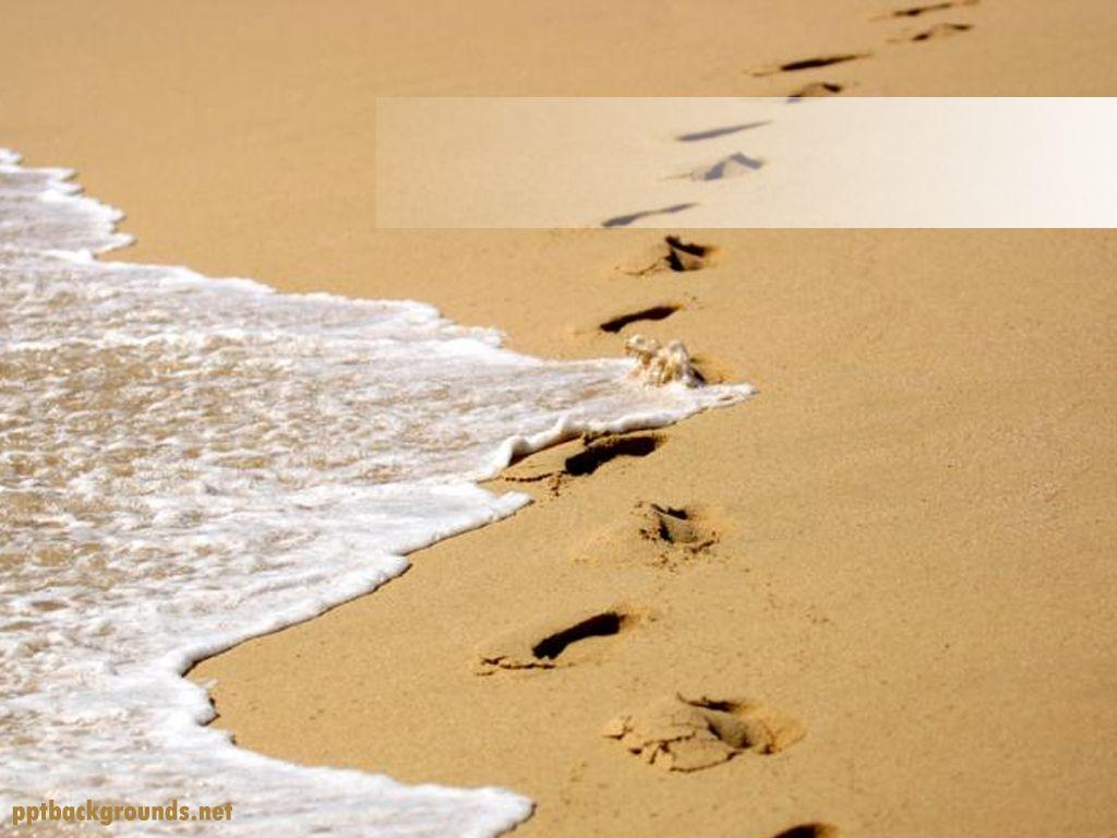Free Footprints In The Sand Background For PowerPoint PPT
