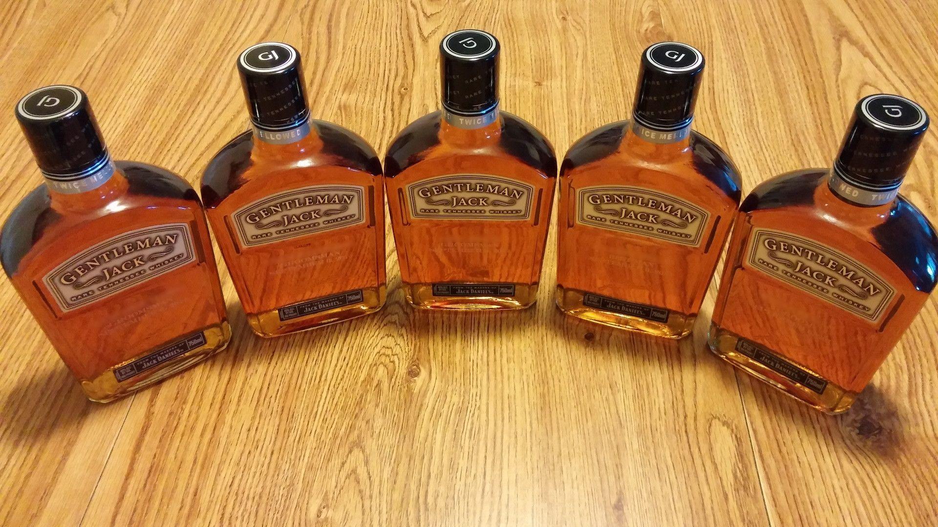 I made some gentlemanly gifts for my groomsmen