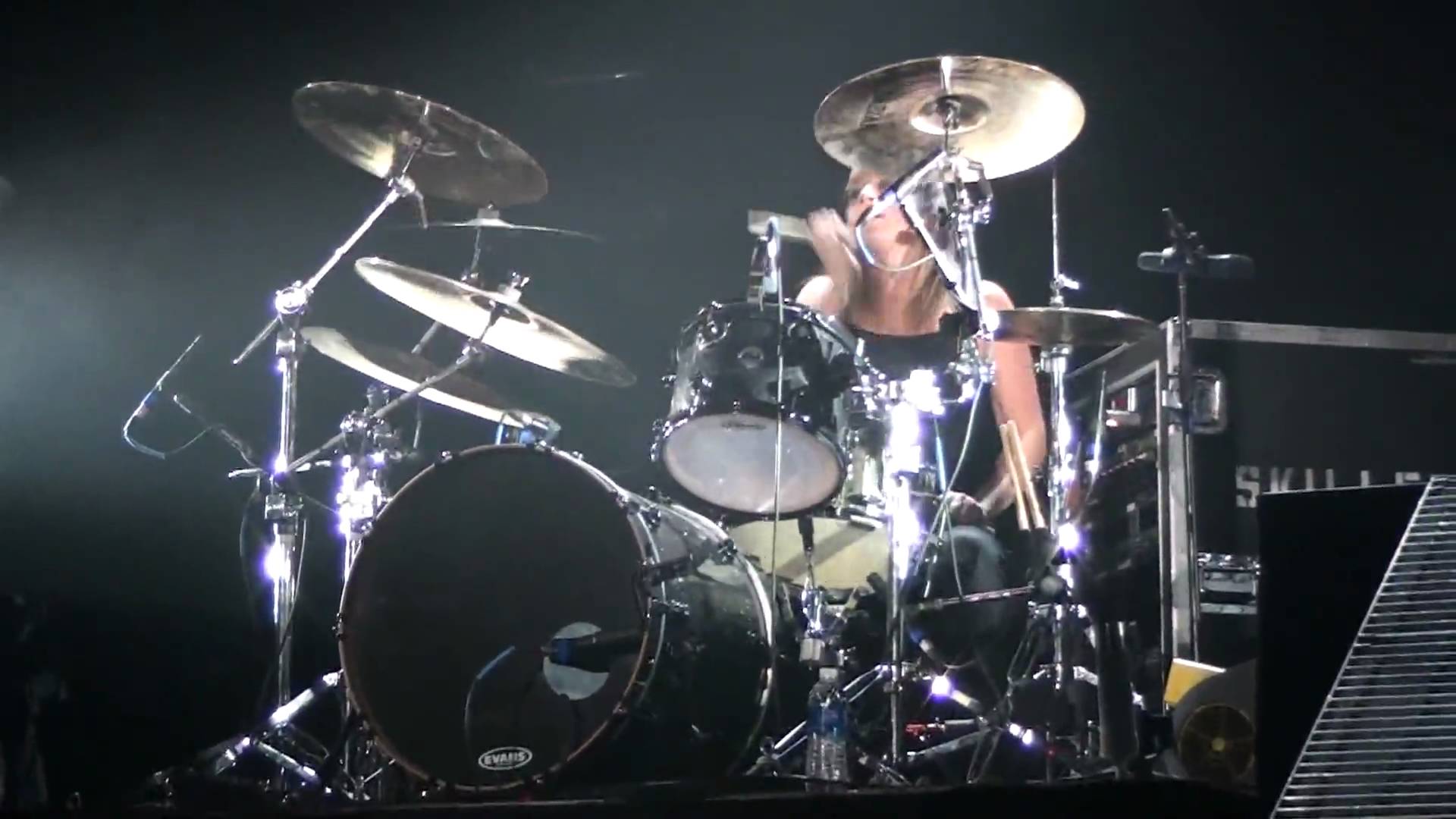 Jen Ledger Drum Solo Skillet Live Cleveland Ohio 12 5 09 HD