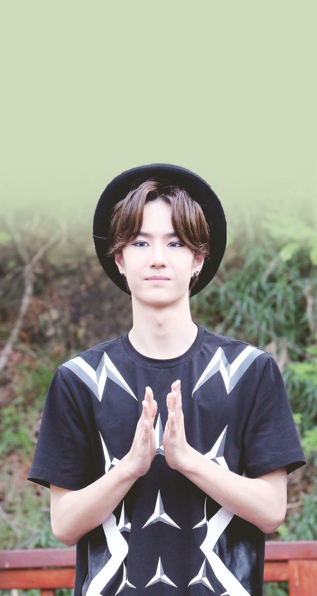 K Pop Wallpaper, Uniq Yibo Cute Wallpaper For @billykaplanmaximoff