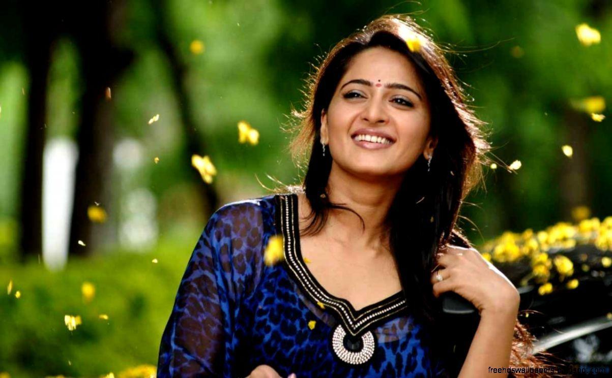 Tamil Actress HD Wallpaper FREE Downloads ACTRESS pooja hegde. uhd