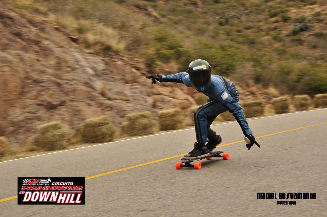 Downhill Longboarding–insane speeds on longboards