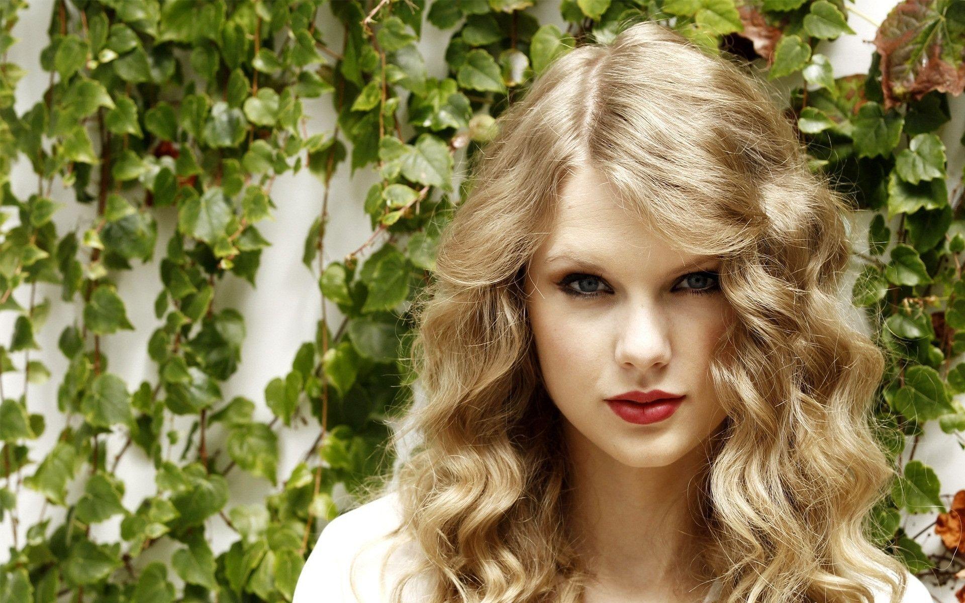 Taylor Swift Wallpaper 2013