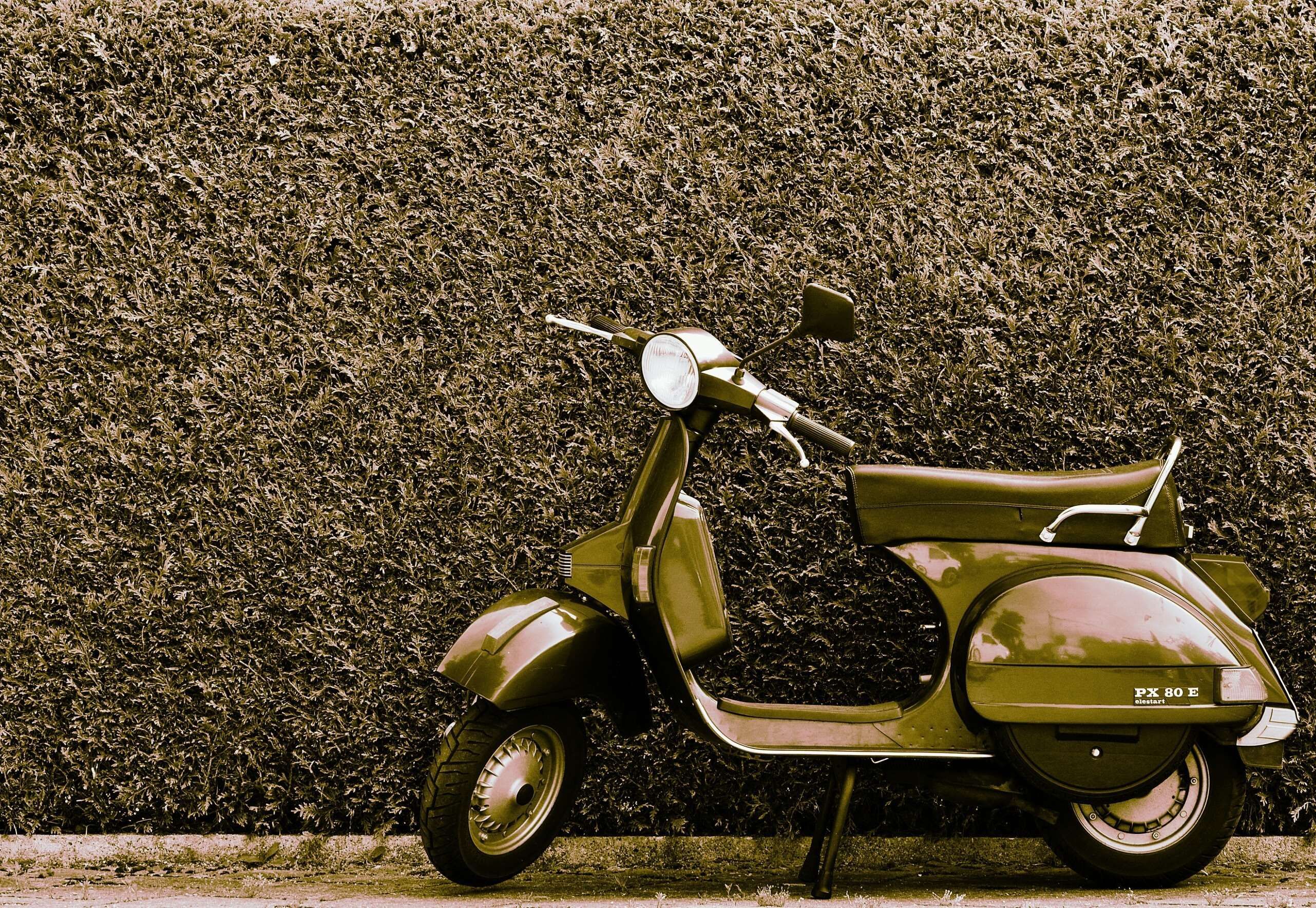 cult #drive #flitzer #moped #motor #motor scooter #roller