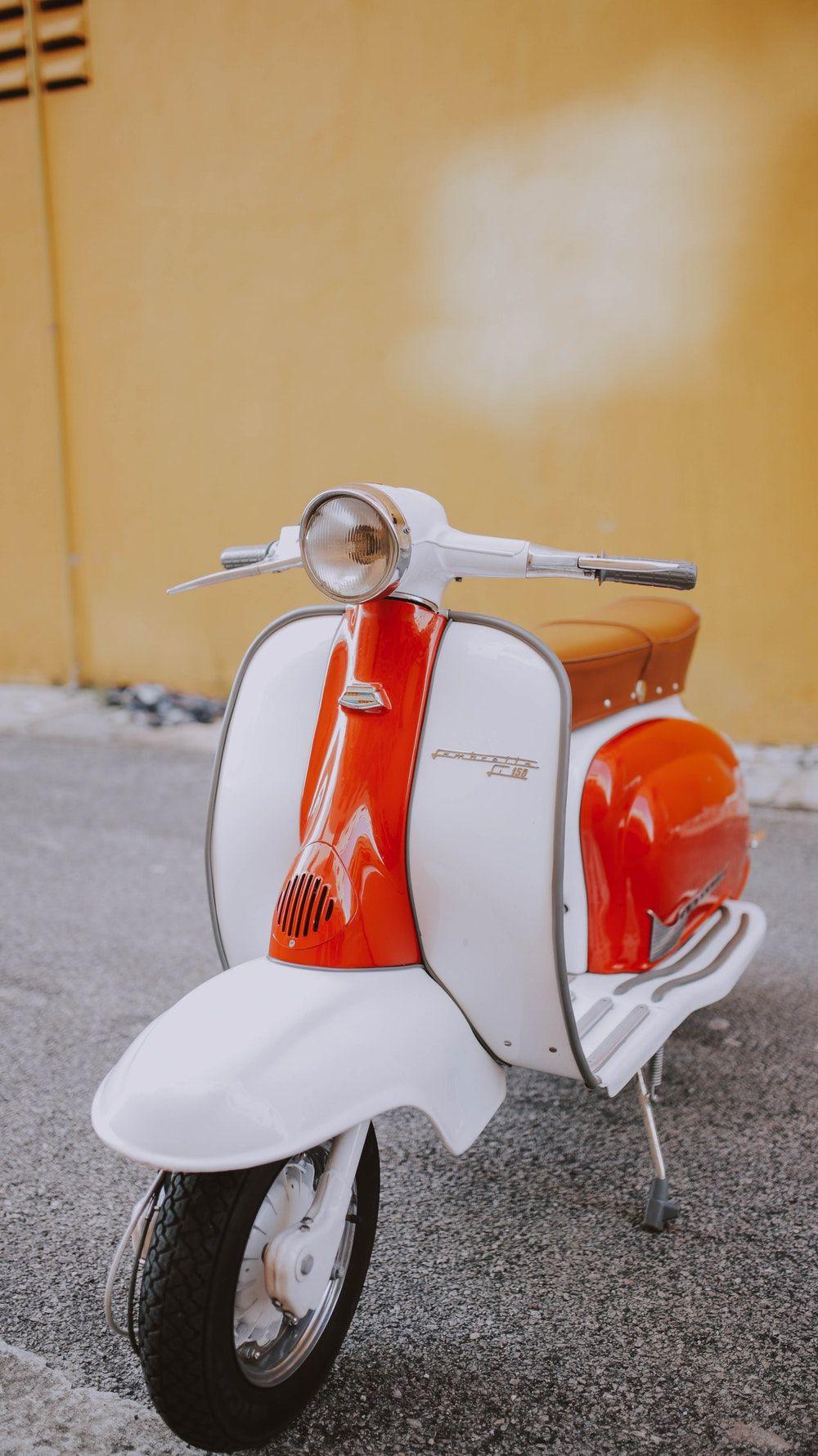 Vespa Wallpapers Classic - Wallpaper Cave