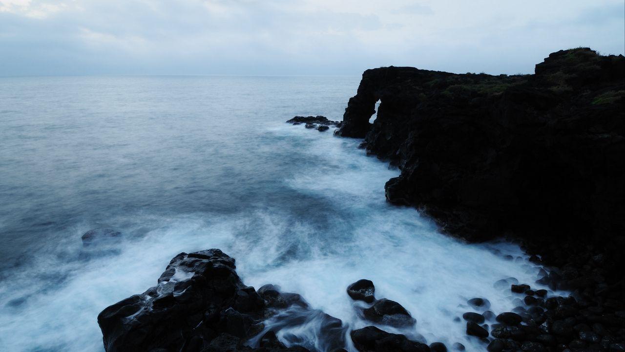 Wallpaper ocean, rocks, surf, italy, catania hd, picture, image