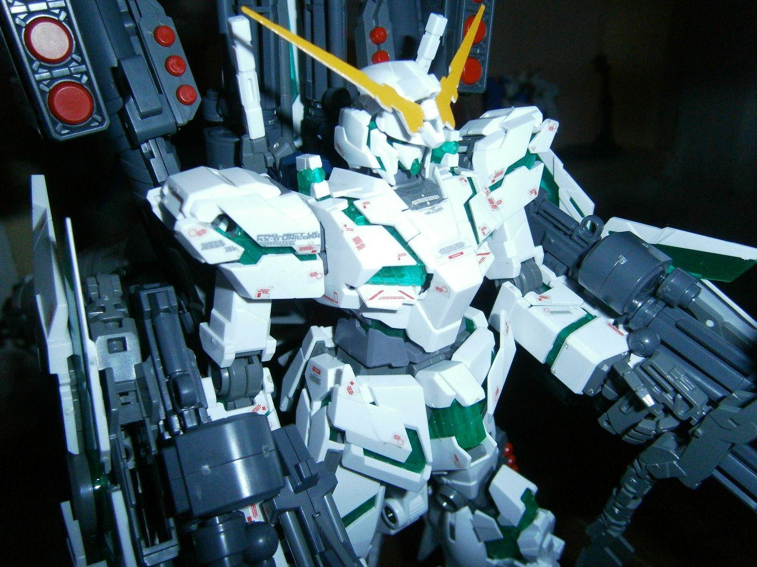 Full Armor Unicorn Gundam Ver. Ka (Destroy Mode) MG Review Part 4
