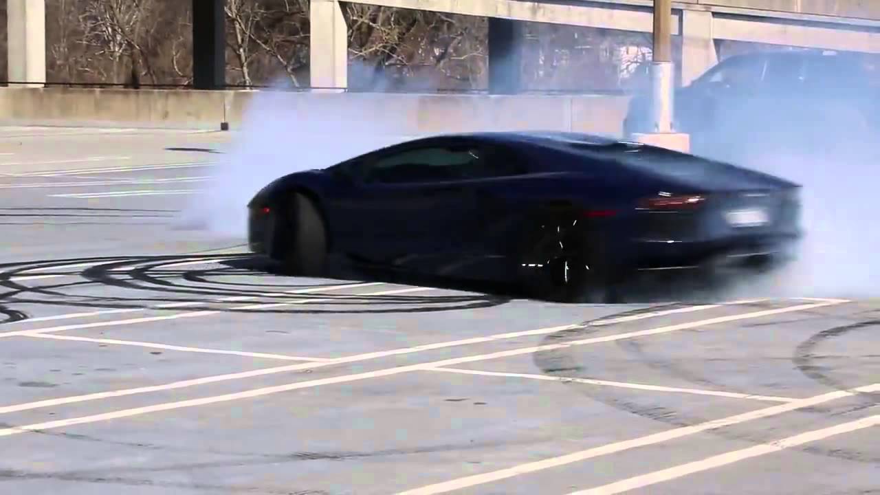 Street Drifting ☞ Lamborghini Aventador Amazing Drift