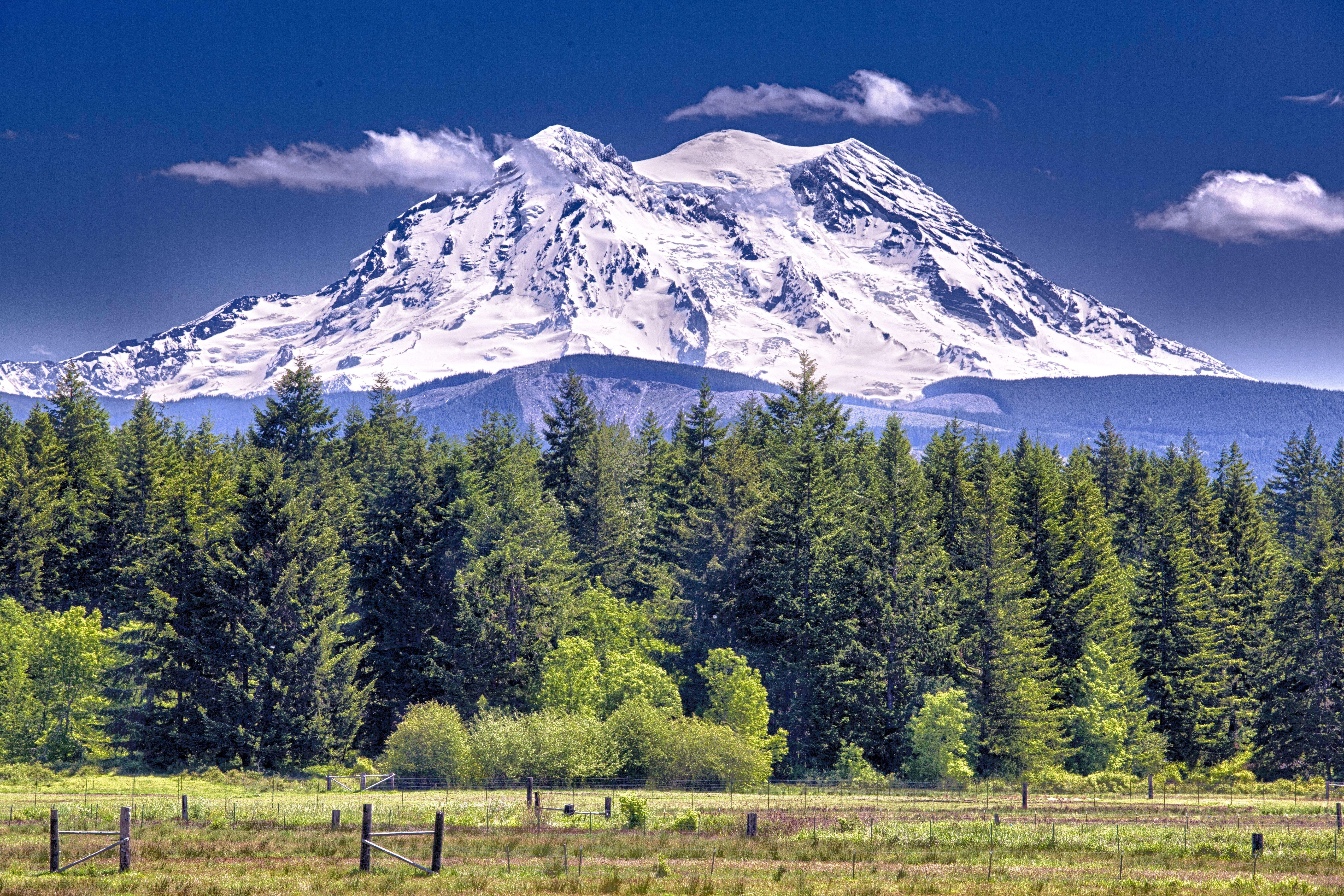 Beautiful Mount Rainier Picture 2711 HD Desktop Wallpaper
