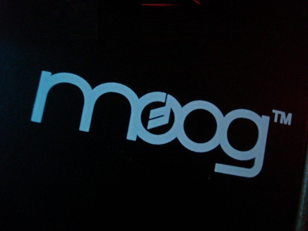 Tom Gray inks an endorsement deal with Moog Music