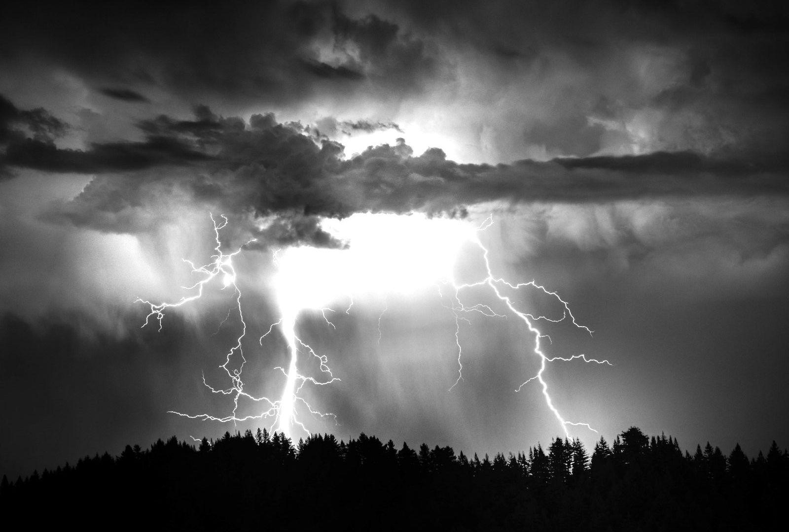 Sky: Storm Sky Thunderstorm Rain Nature Clouds Lightning New