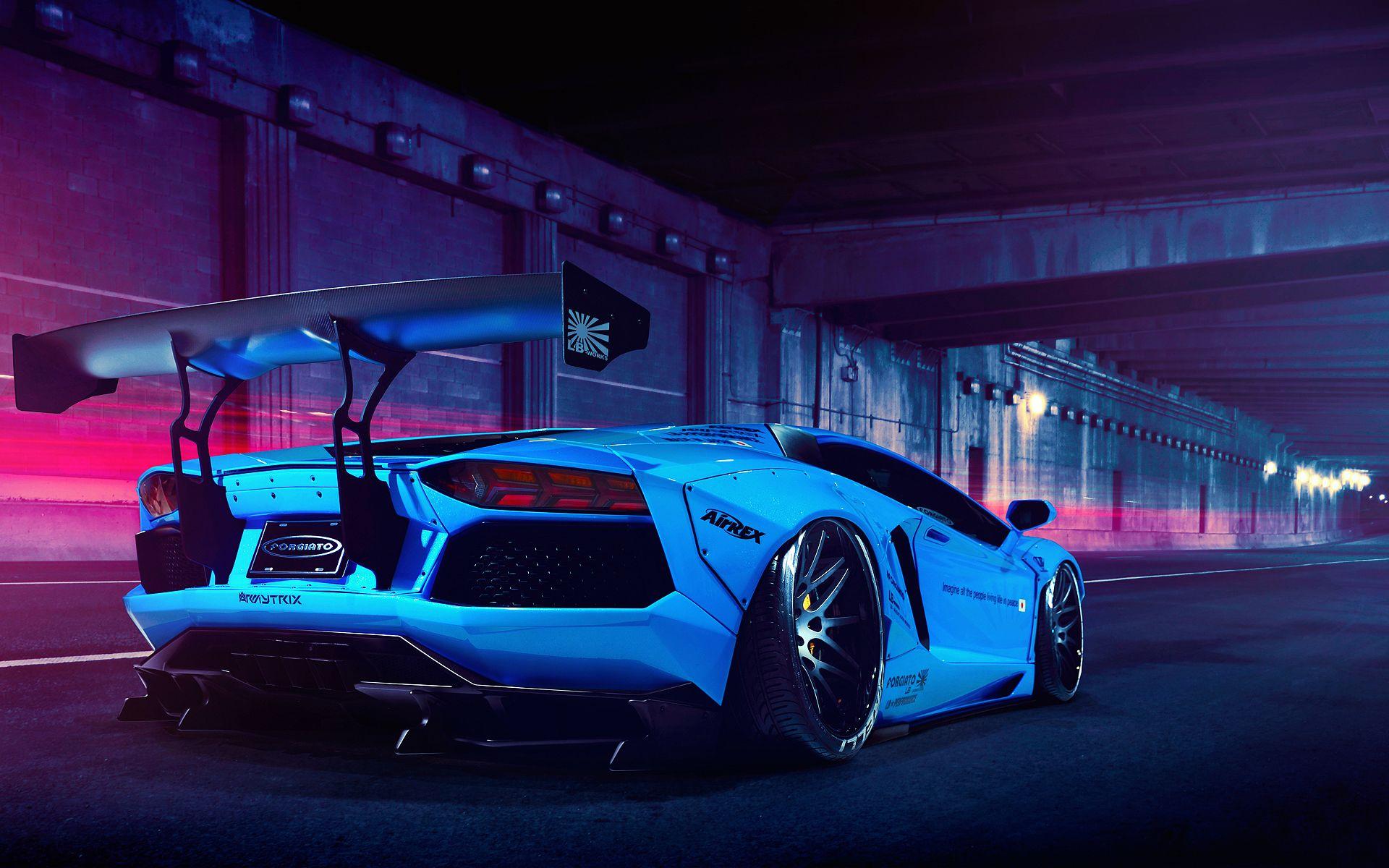 Lamborghini Aventador Full HD Wallpaper
