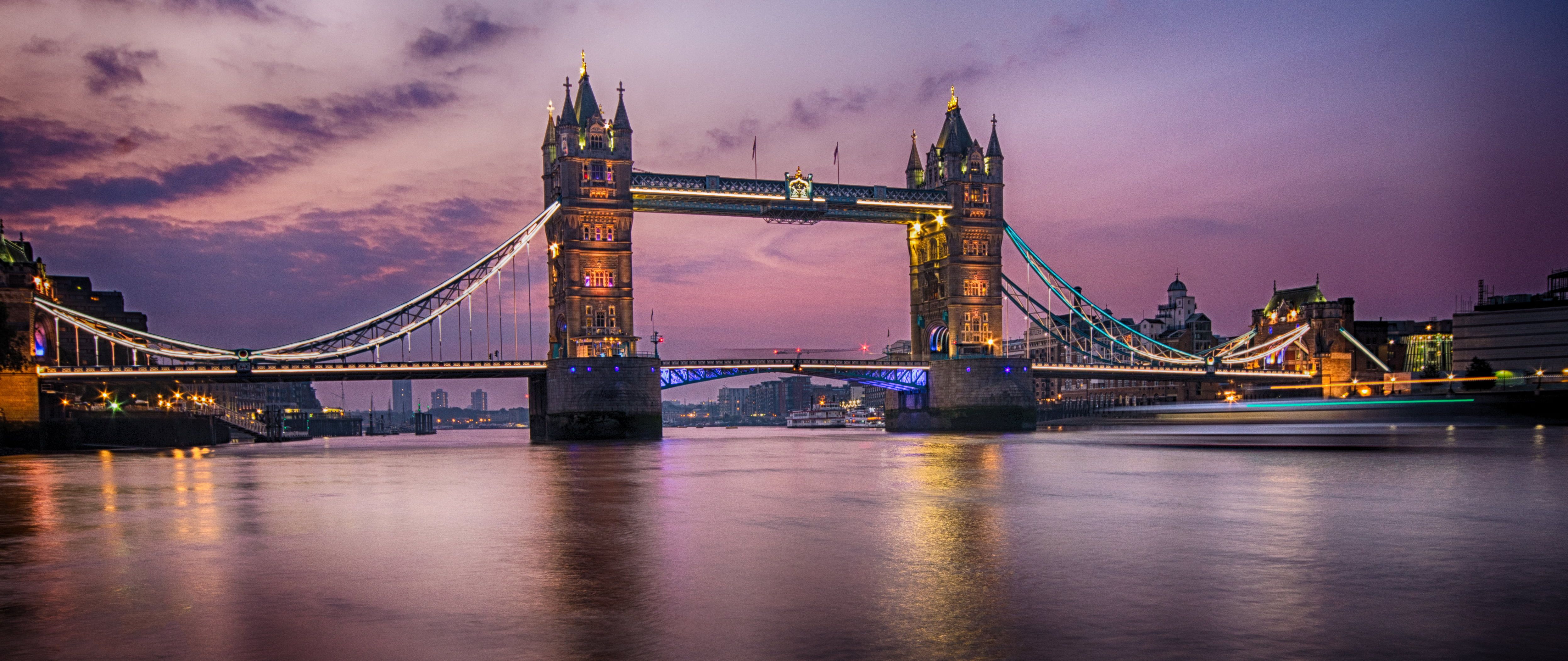 local-mps-attend-london-bridge-rail-summit-huw-merriman