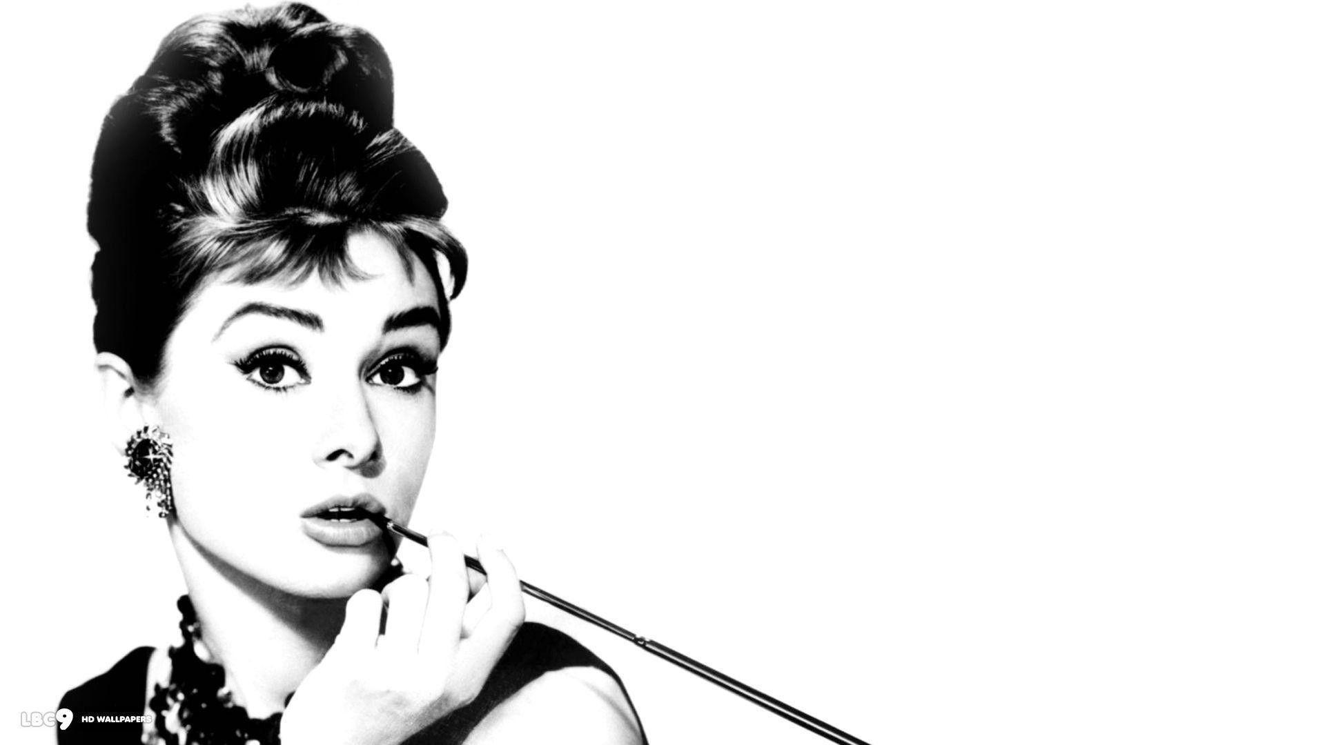 Audrey Hepburn Desktop Wallpaper