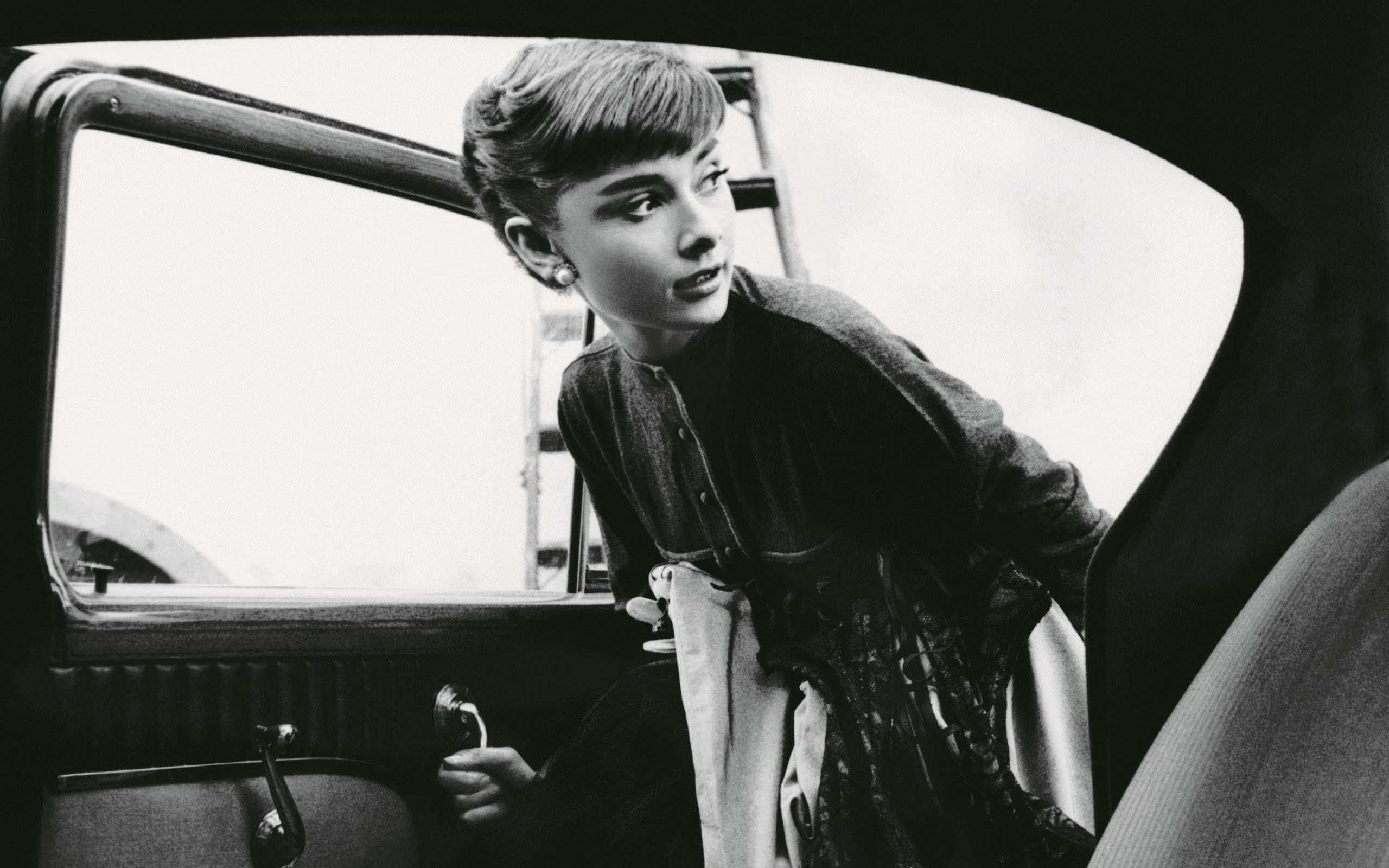 Free Audrey Hepburn high quality background for HD