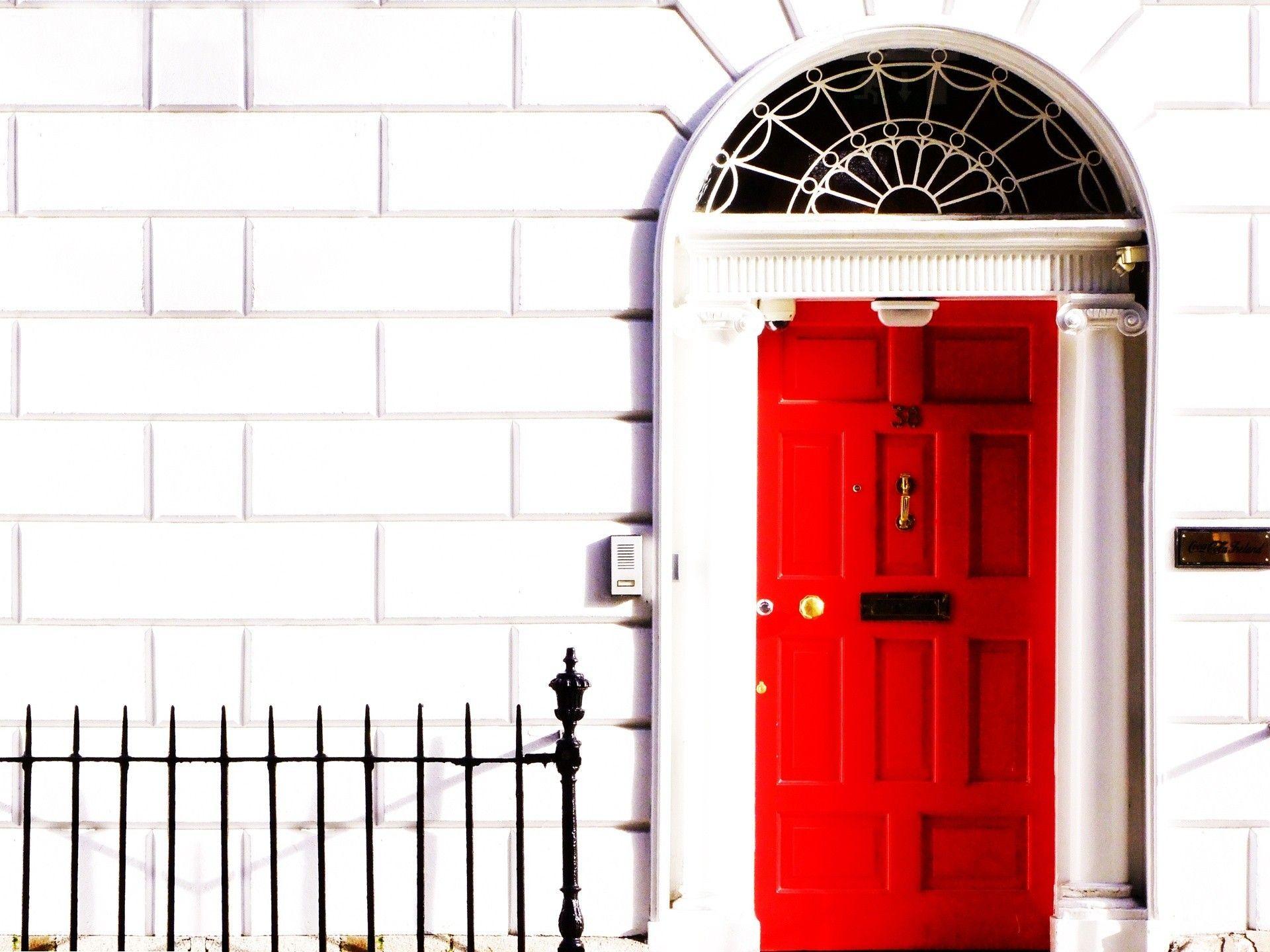 Doors red white wallpaper. PC