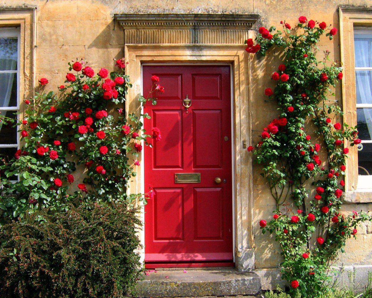 Red Door in the Cotswolds_O 1280x1024 NO.20 Desktop Wallpaper