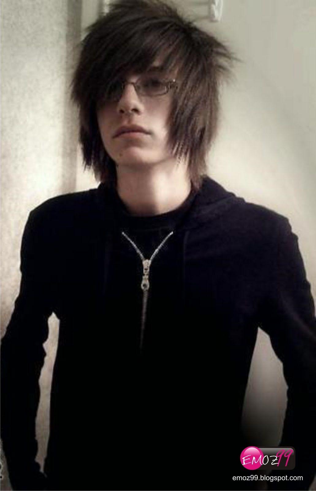 Emo Hairstyles for Trendy Guys  Emo Guys Haircuts  Pretty Designs