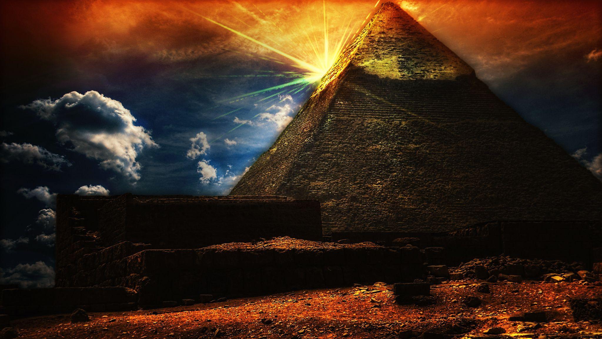 Wallpaper Rays of light Egypt Pyramid 2048x1154
