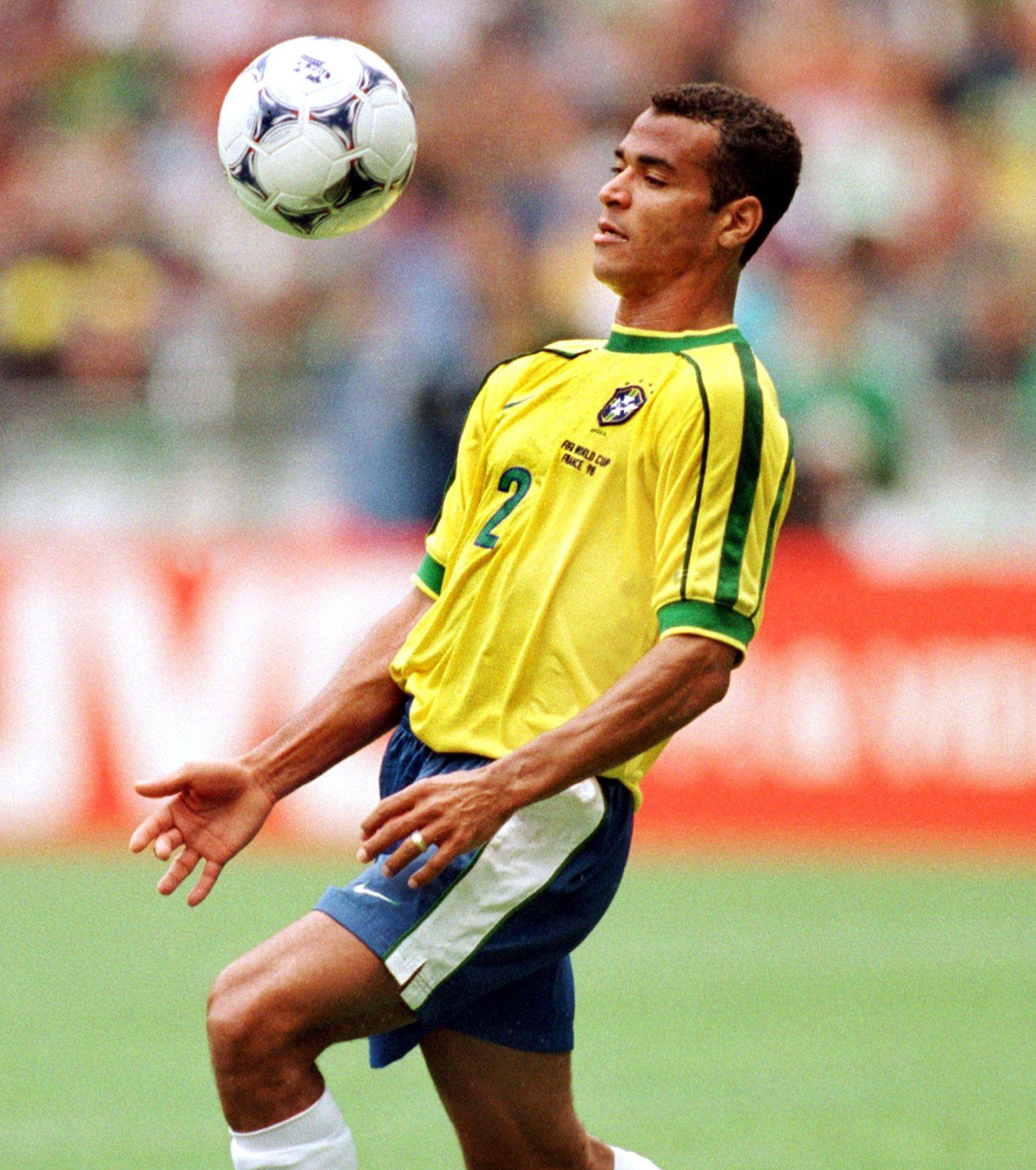 Cafu = The Best Right Back Ever! (just My View)