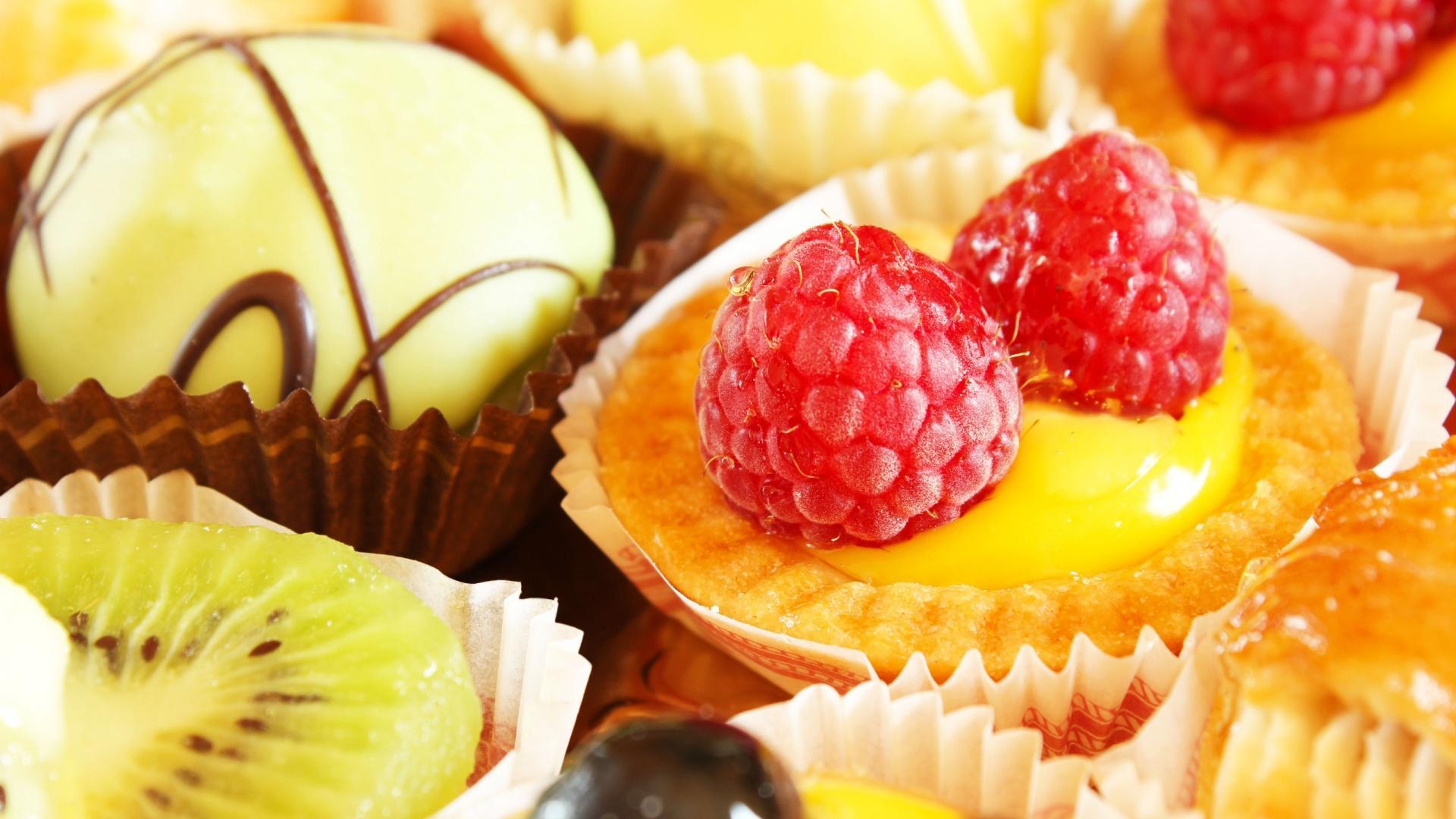 Free 1920x1080 Raspberry Cake Food Wallpaper Full HD 1080p Background