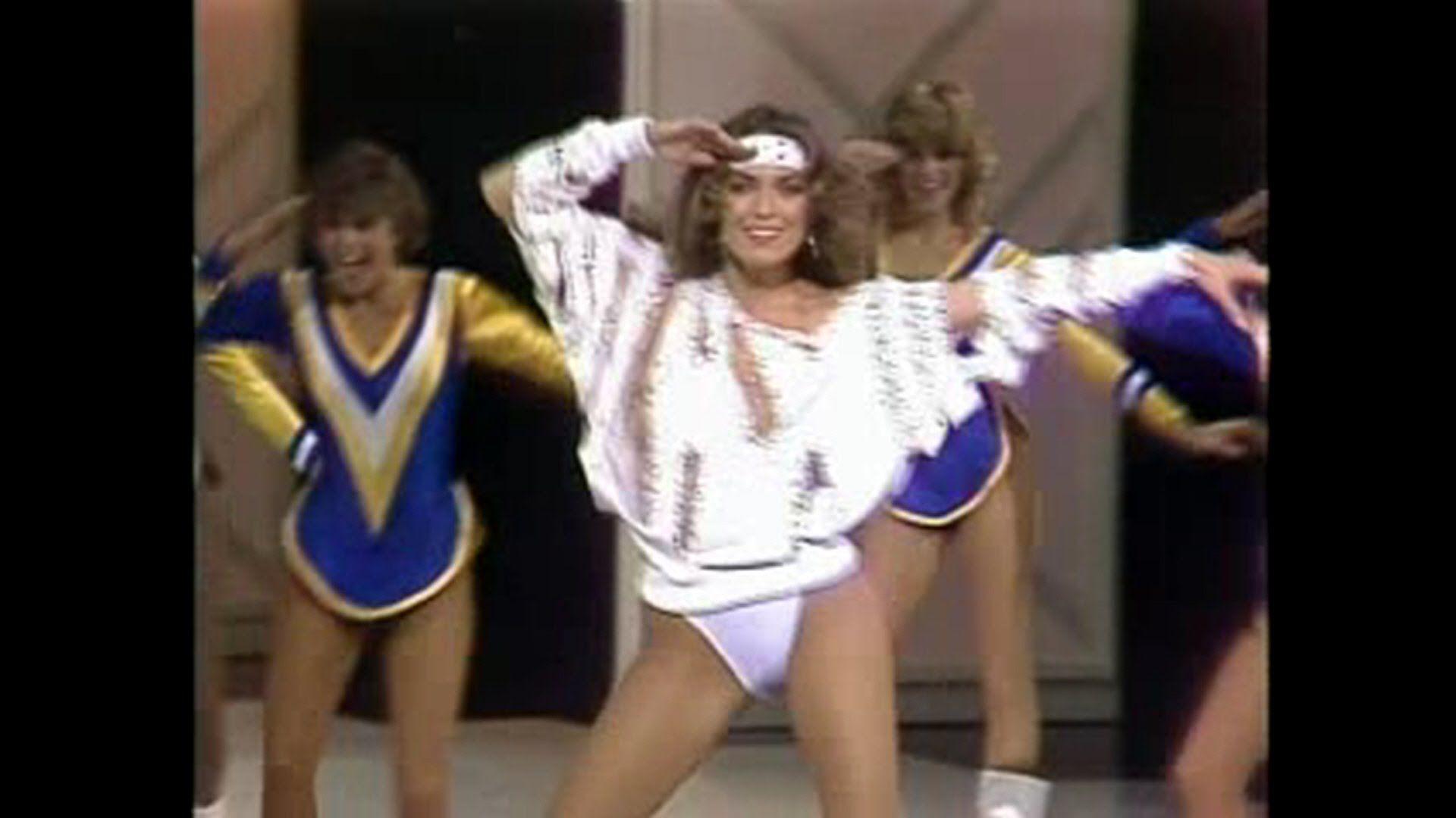 CATHERINE BACH & THE NFL RAMS CHEERLEADERS