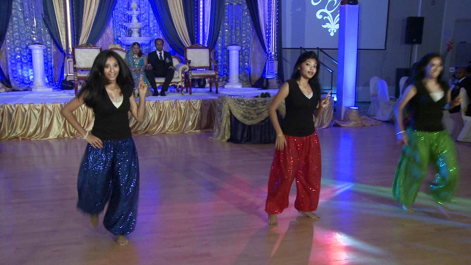 Girls' Bollywood Dance at Indian Wedding Reception. Toronto Wedding