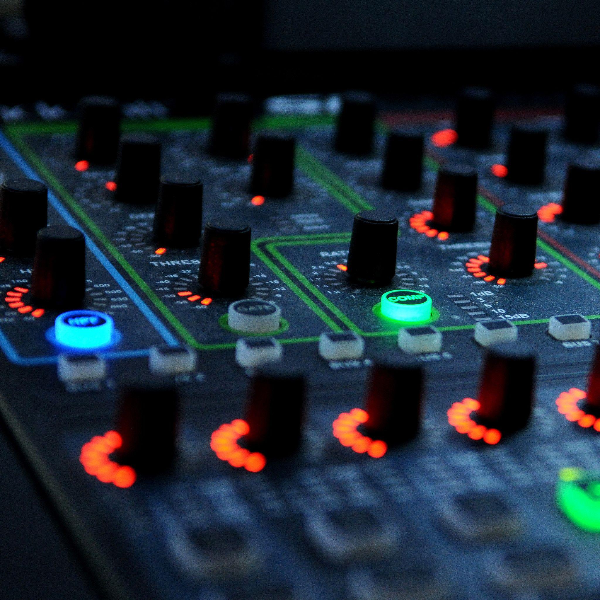 Dj Mixer Wallpaper