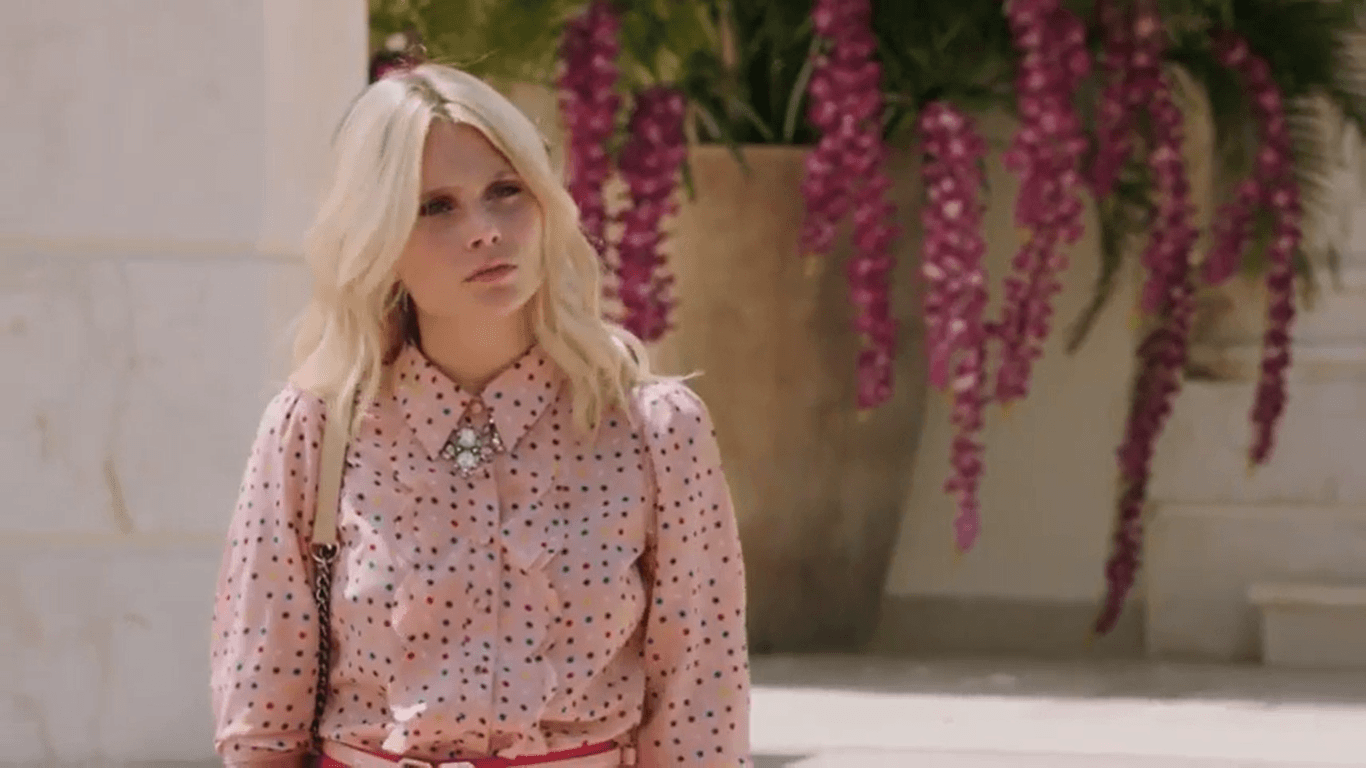 wallpaper desktop: Valentina Zenere New Wallpaper