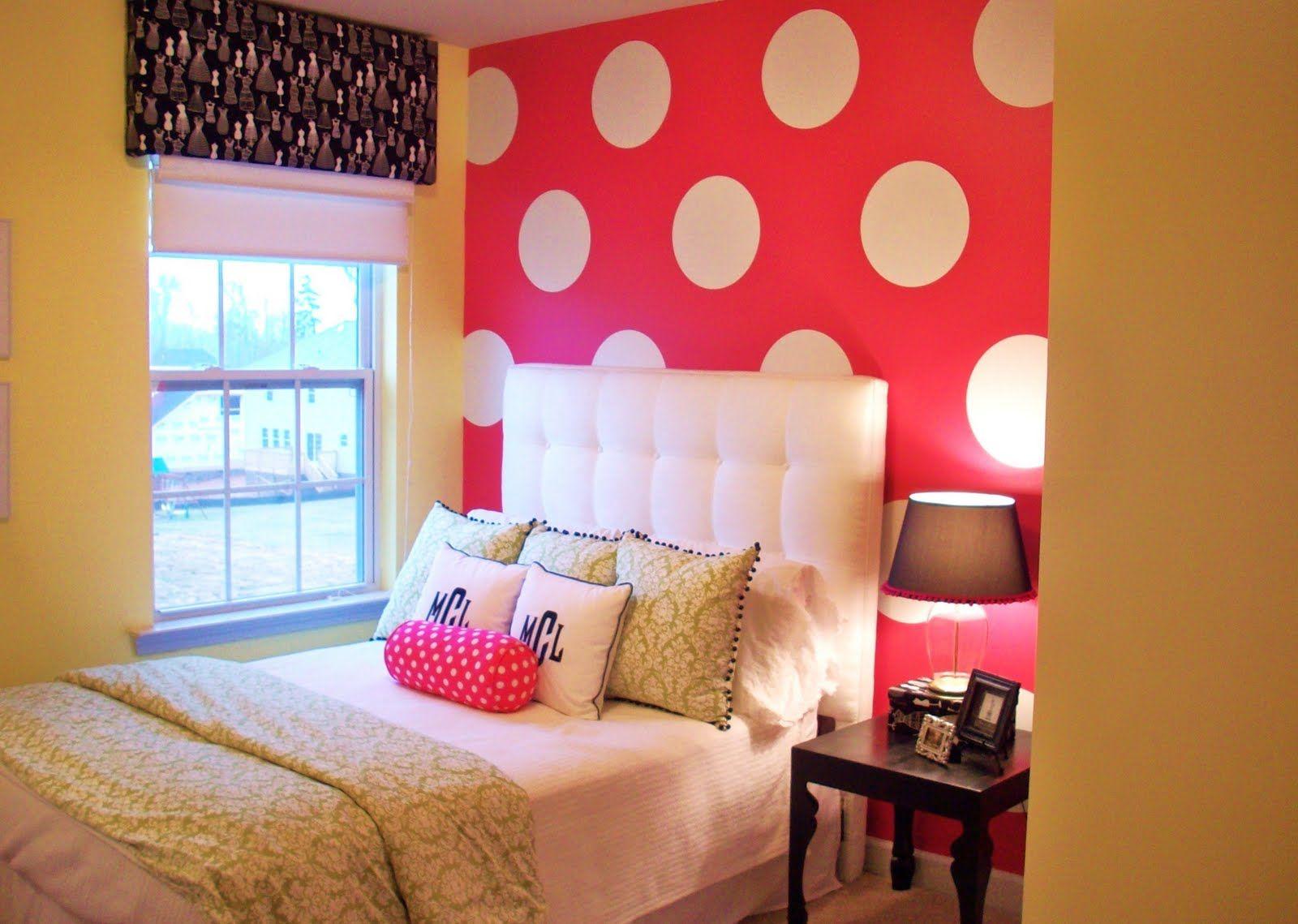 Teenage Girl Wallpaper Polka Dots