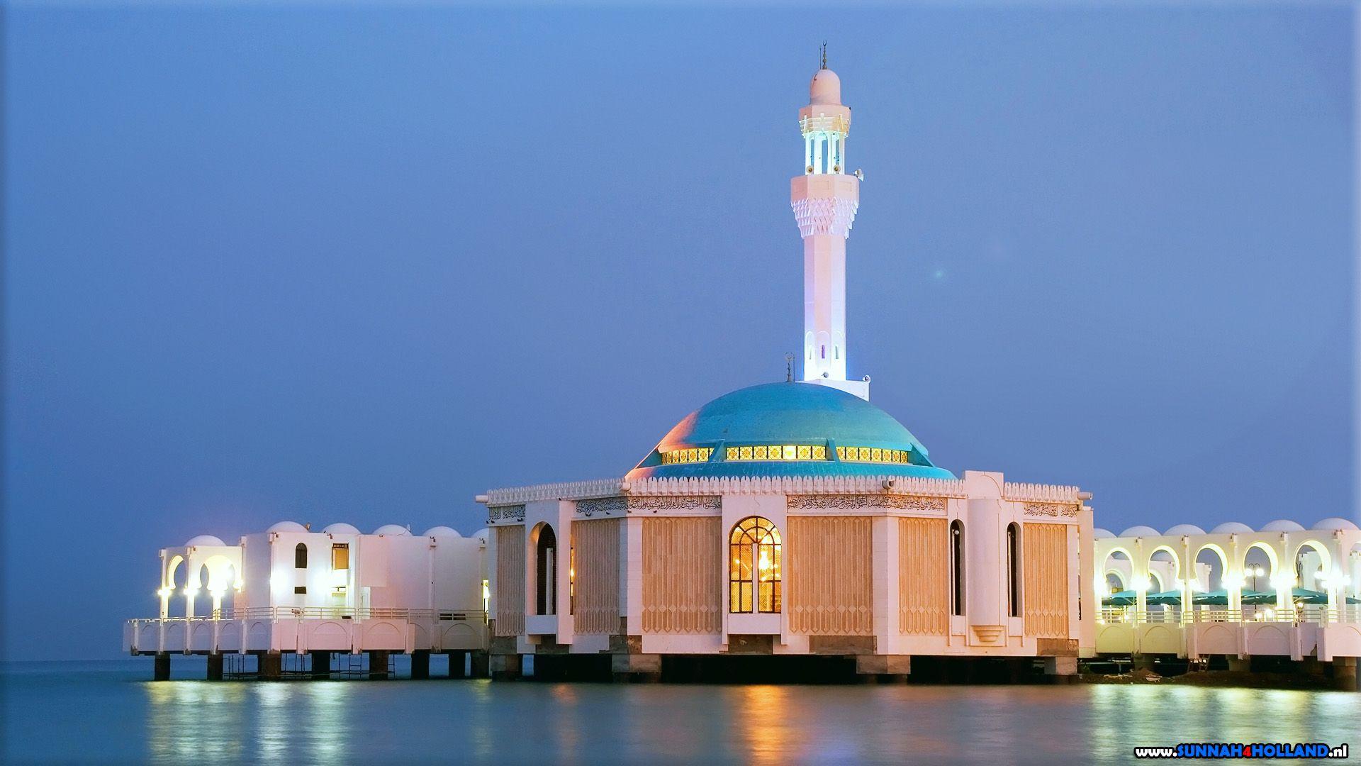 The World's Most Beautiful Mosque in 17 Photos