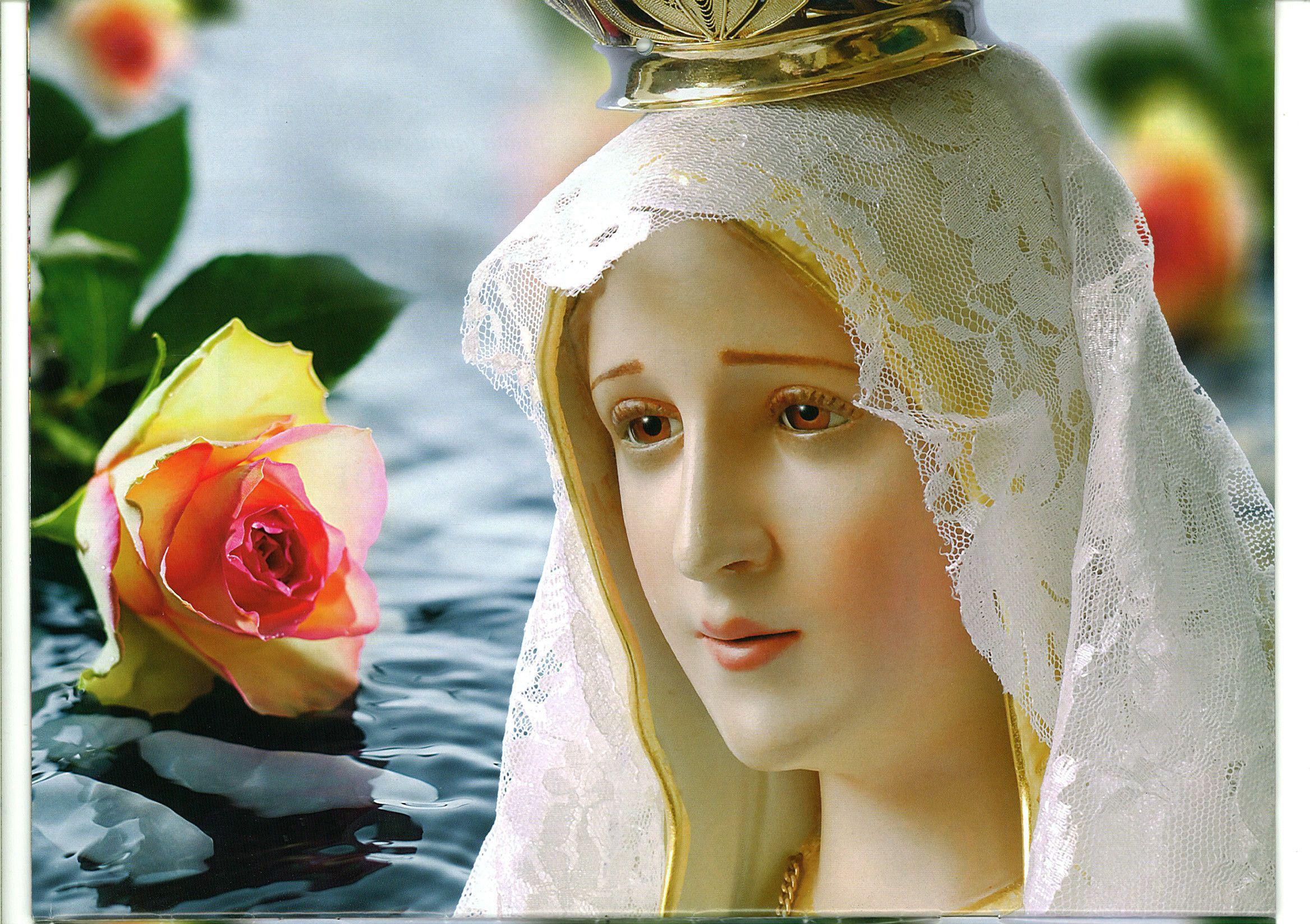 Mother Mary Wallpaper