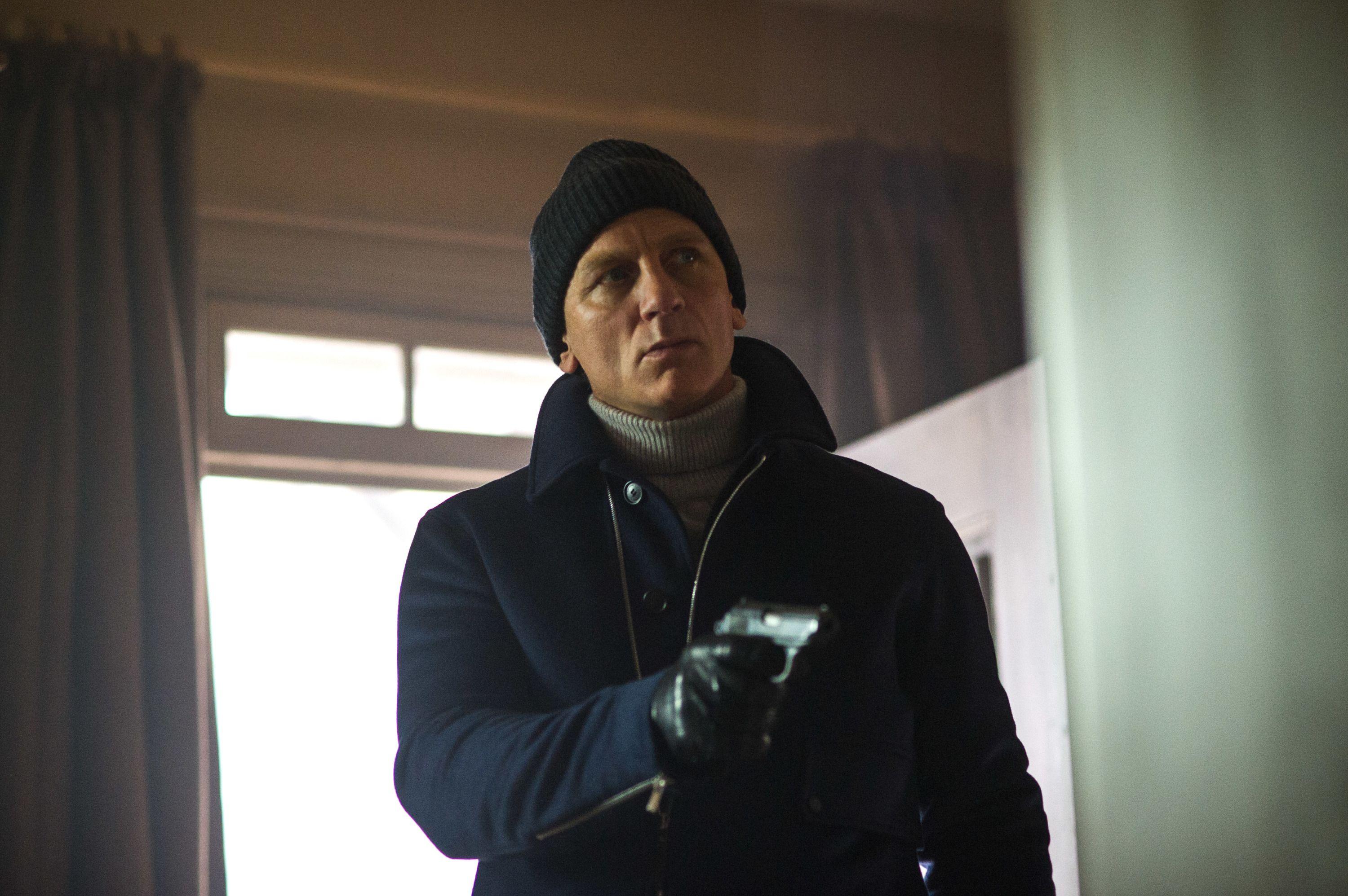 Daniel Craig HD Wallpaper and Background Image