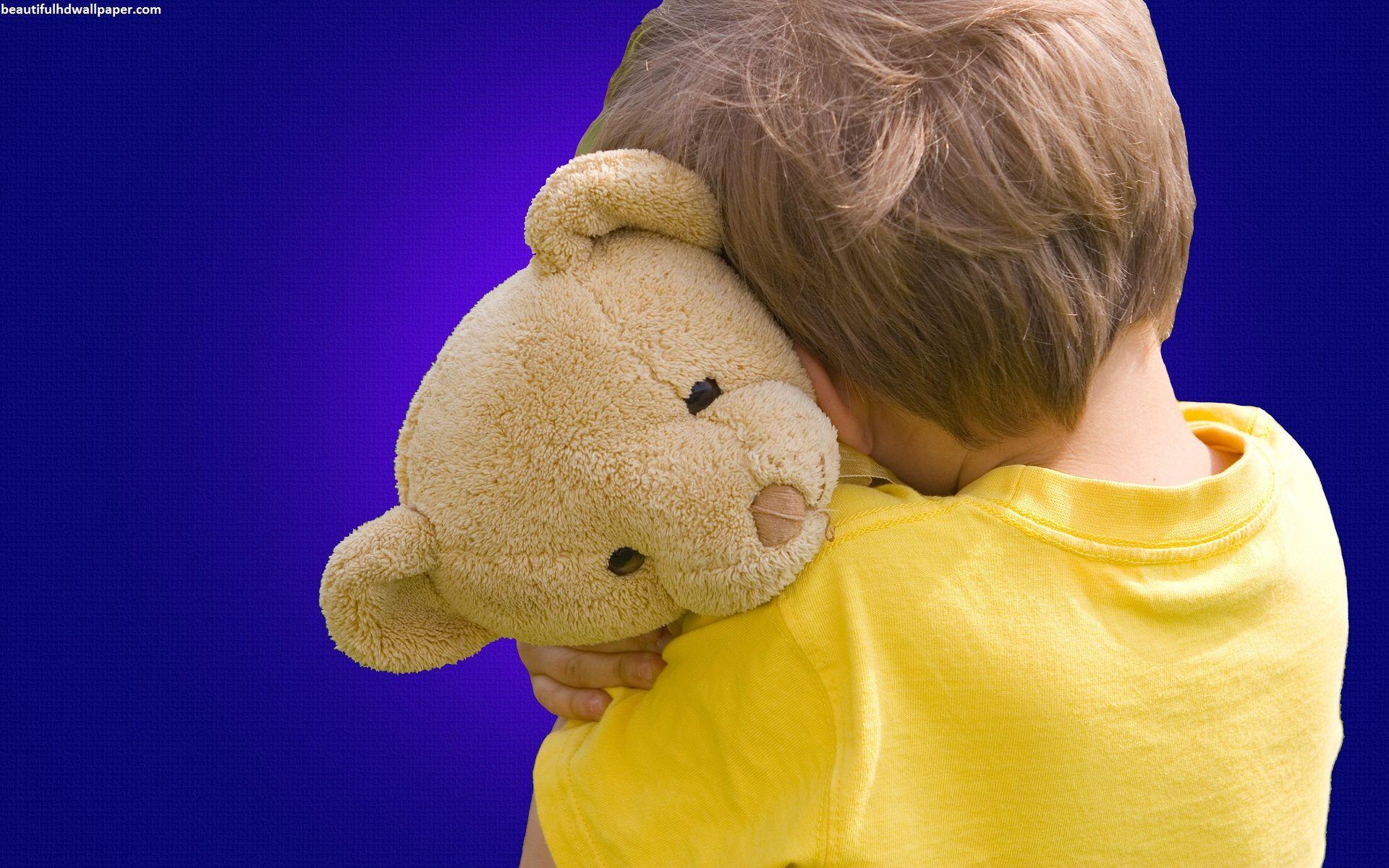 Cute baby teddy bear hug. Beautiful HD wallpaper
