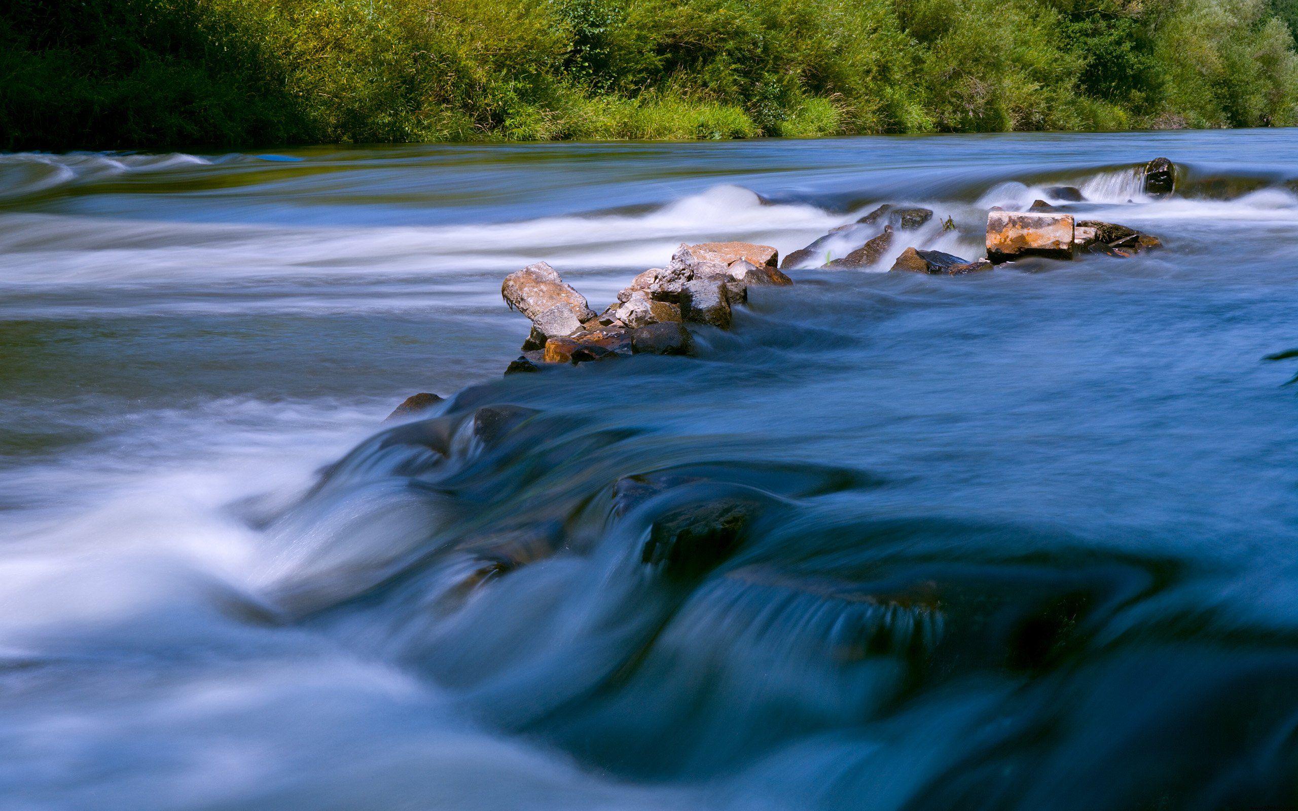 Amazing Water Rivers Moving HD Pics And Image Download