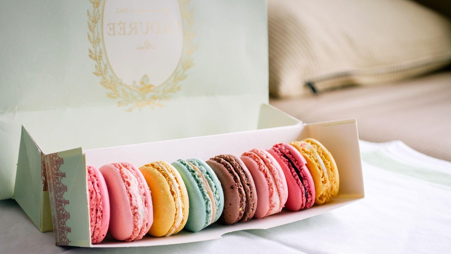 Macaron Wallpaper