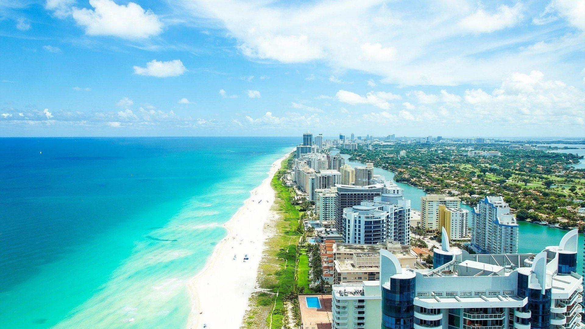 Miami Skyline Wallpaper 3840×2400 HD Background
