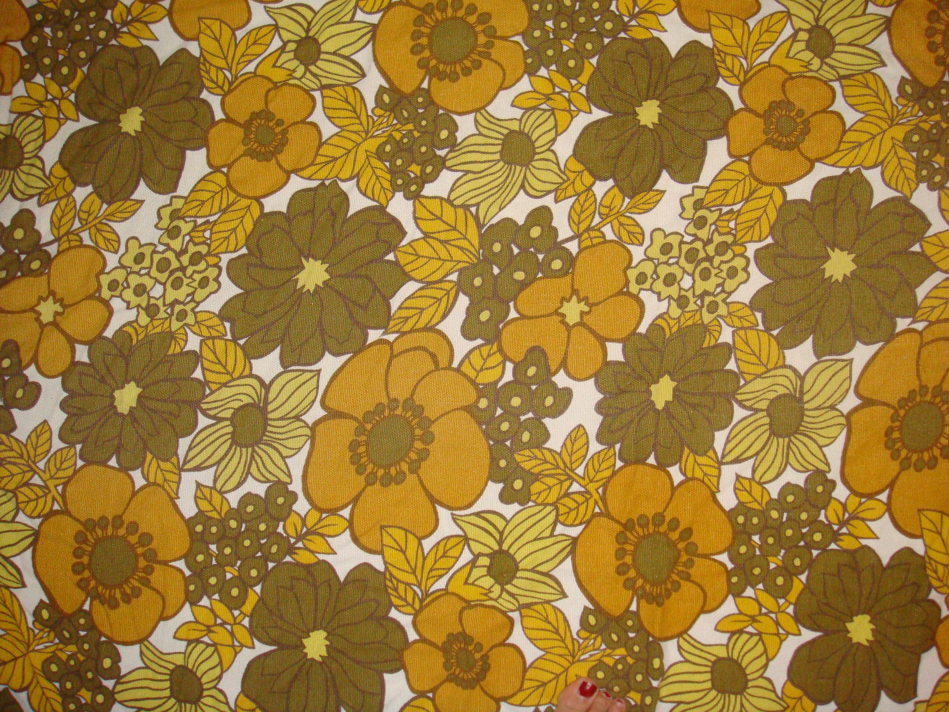 VINTAGE fabrics. Yellow Floral Vintage 60s Handmade Cushion Cover