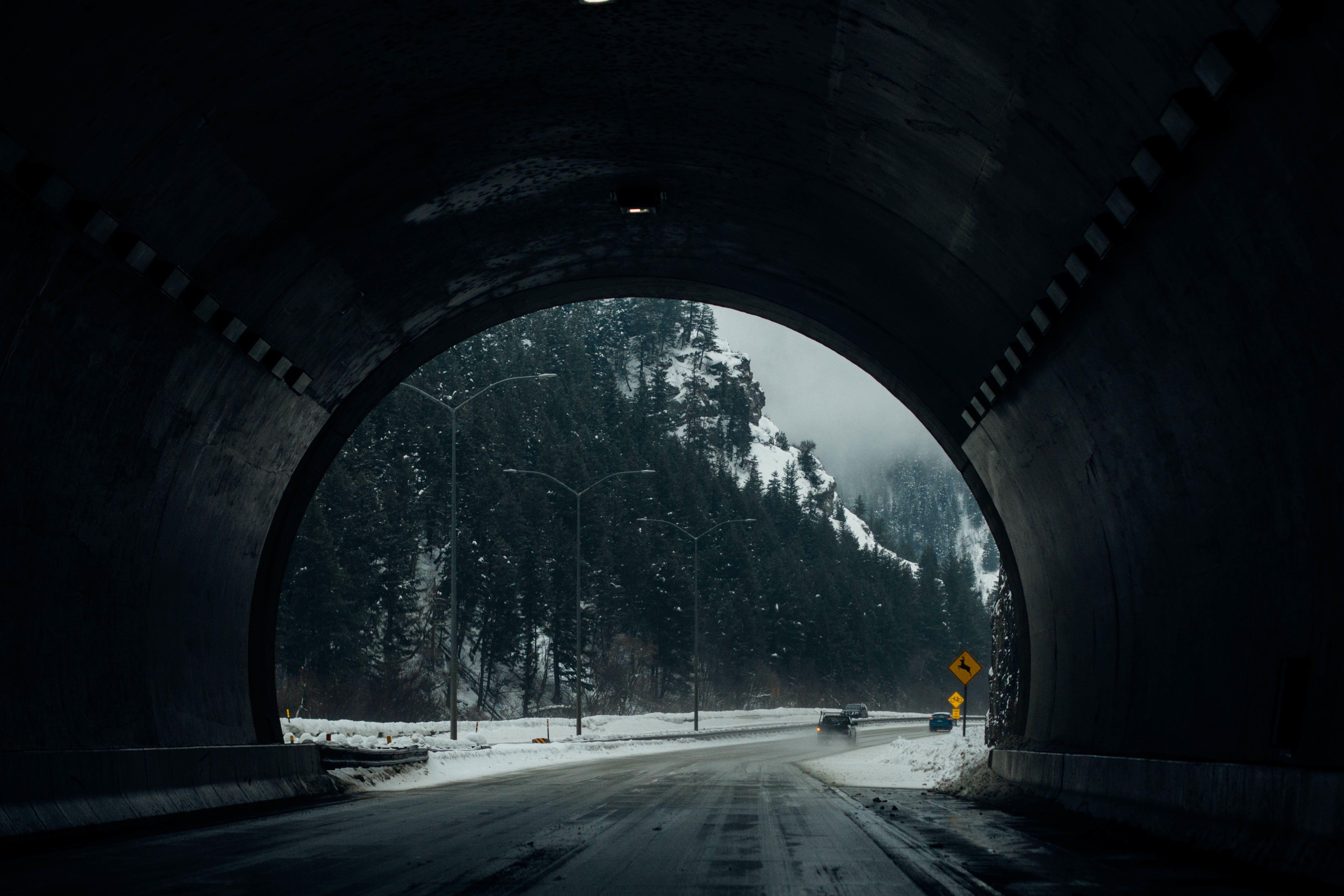 Tunnel Road Snow Wallpaper Photo and Image /2uLTx45